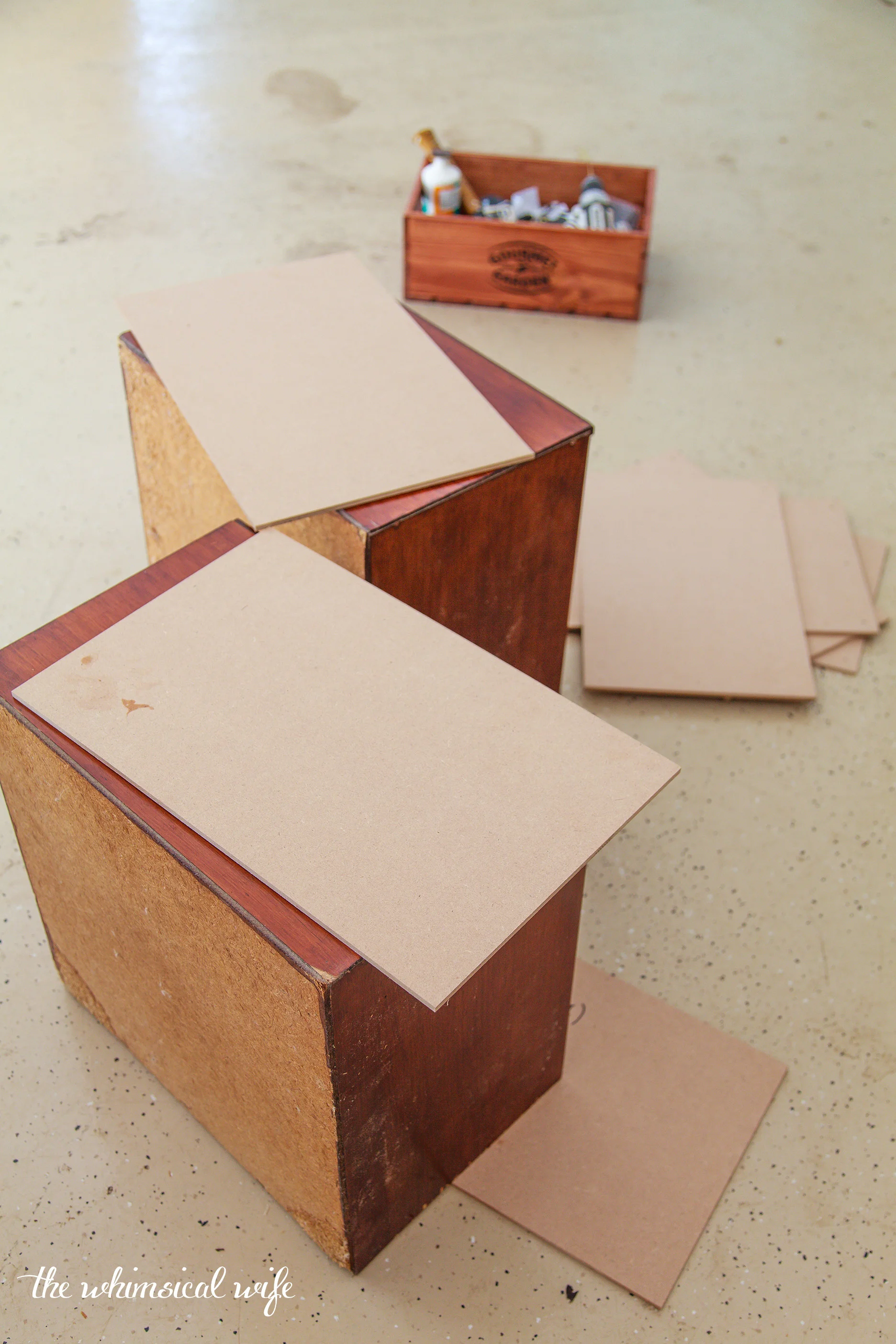 Mid Century Modern Side Table Makeover | The Whimsical Wife