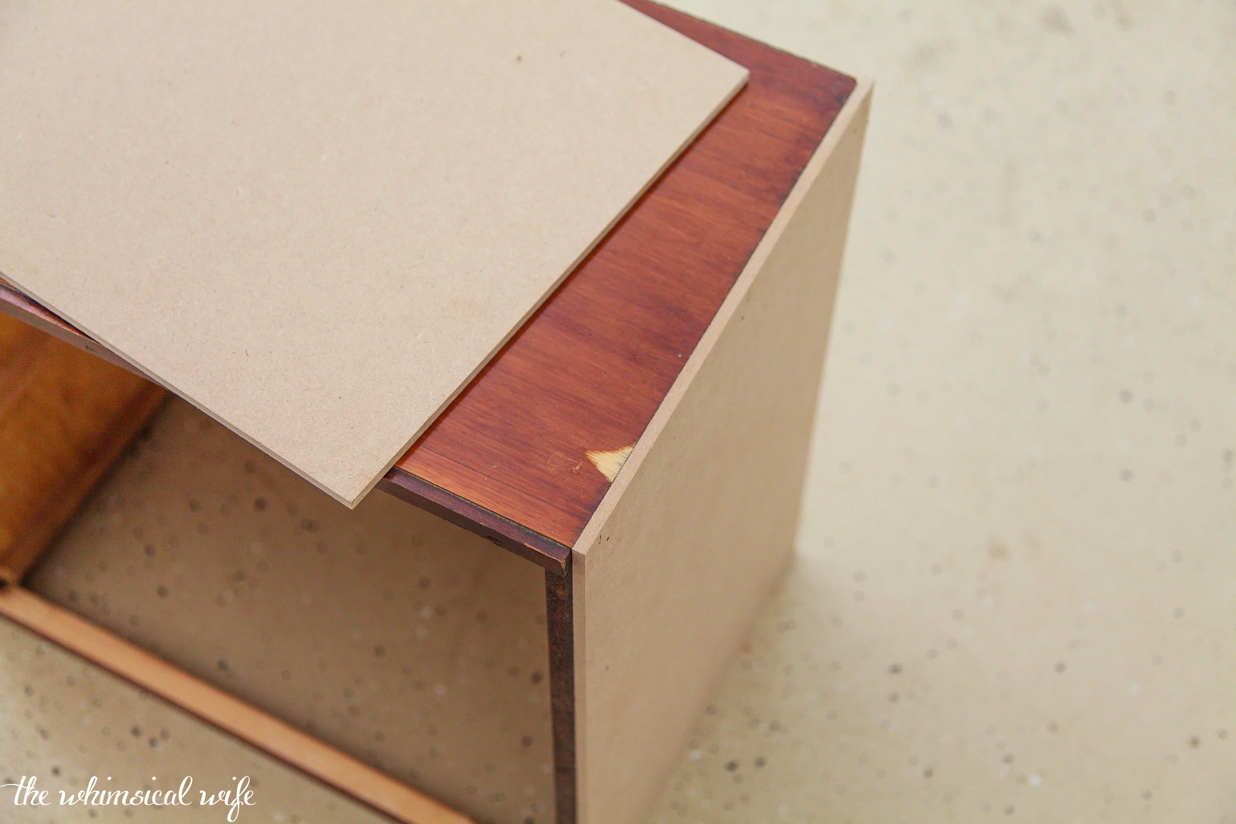 Mid Century Modern Side Table Makeover | The Whimsical Wife