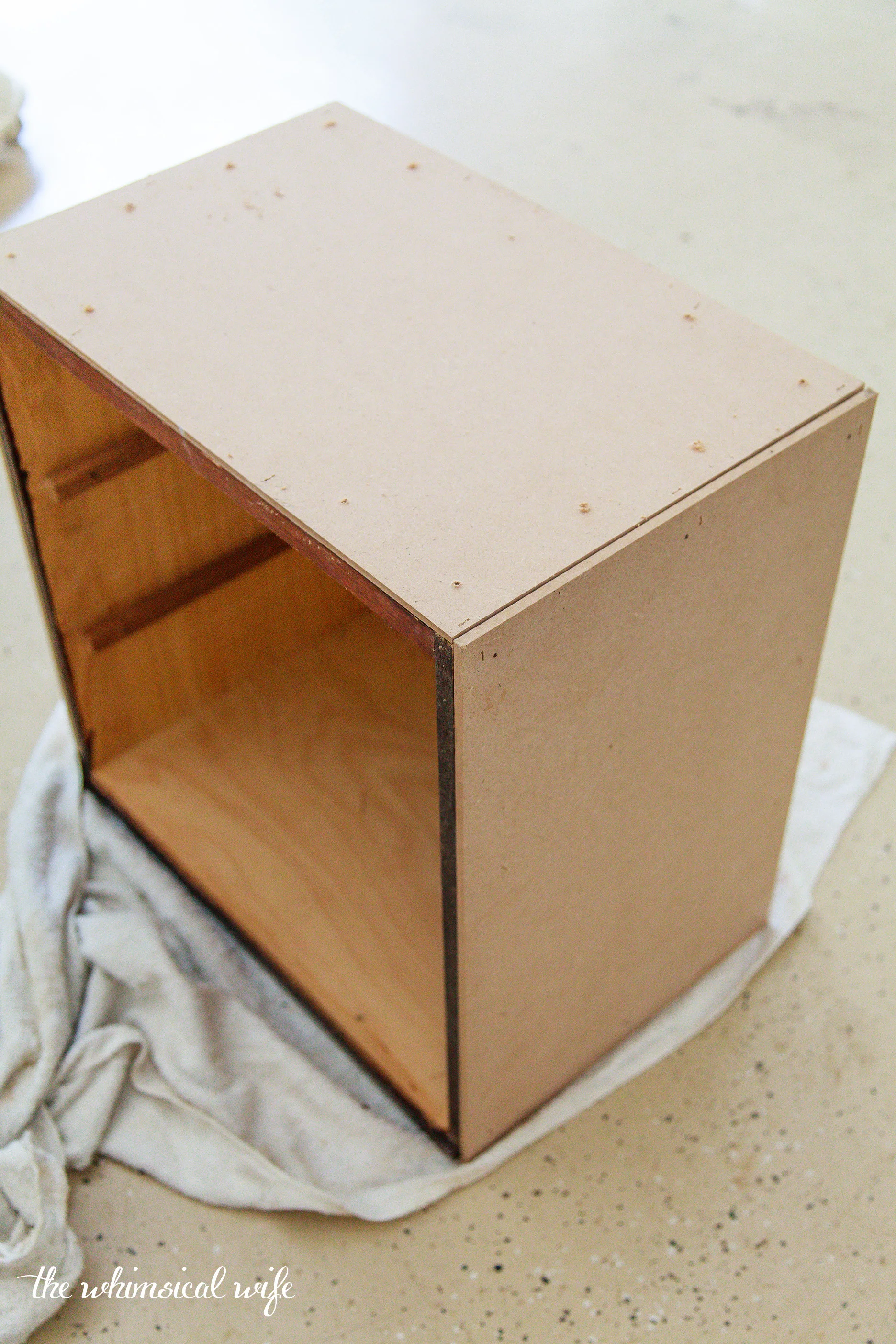 Mid Century Modern Side Table Makeover | The Whimsical Wife