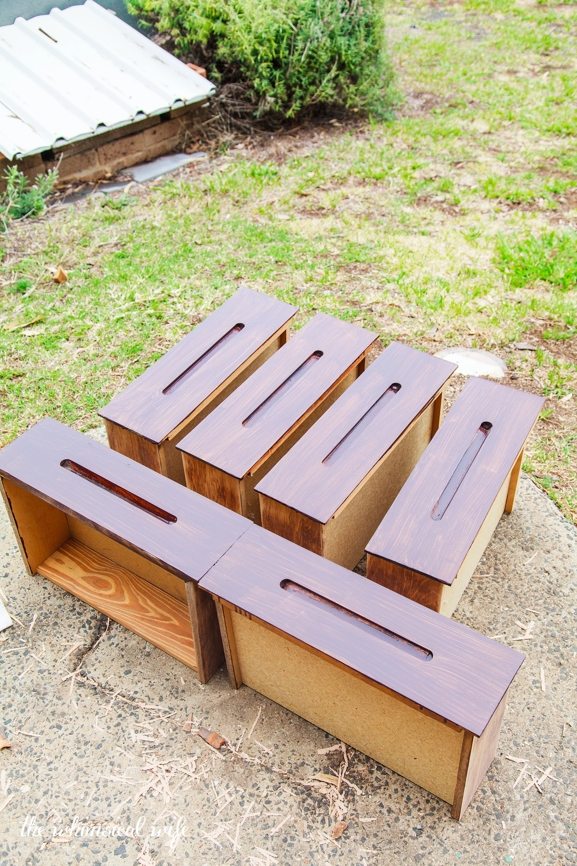 Mid Century Modern Side Table Makeover | The Whimsical Wife