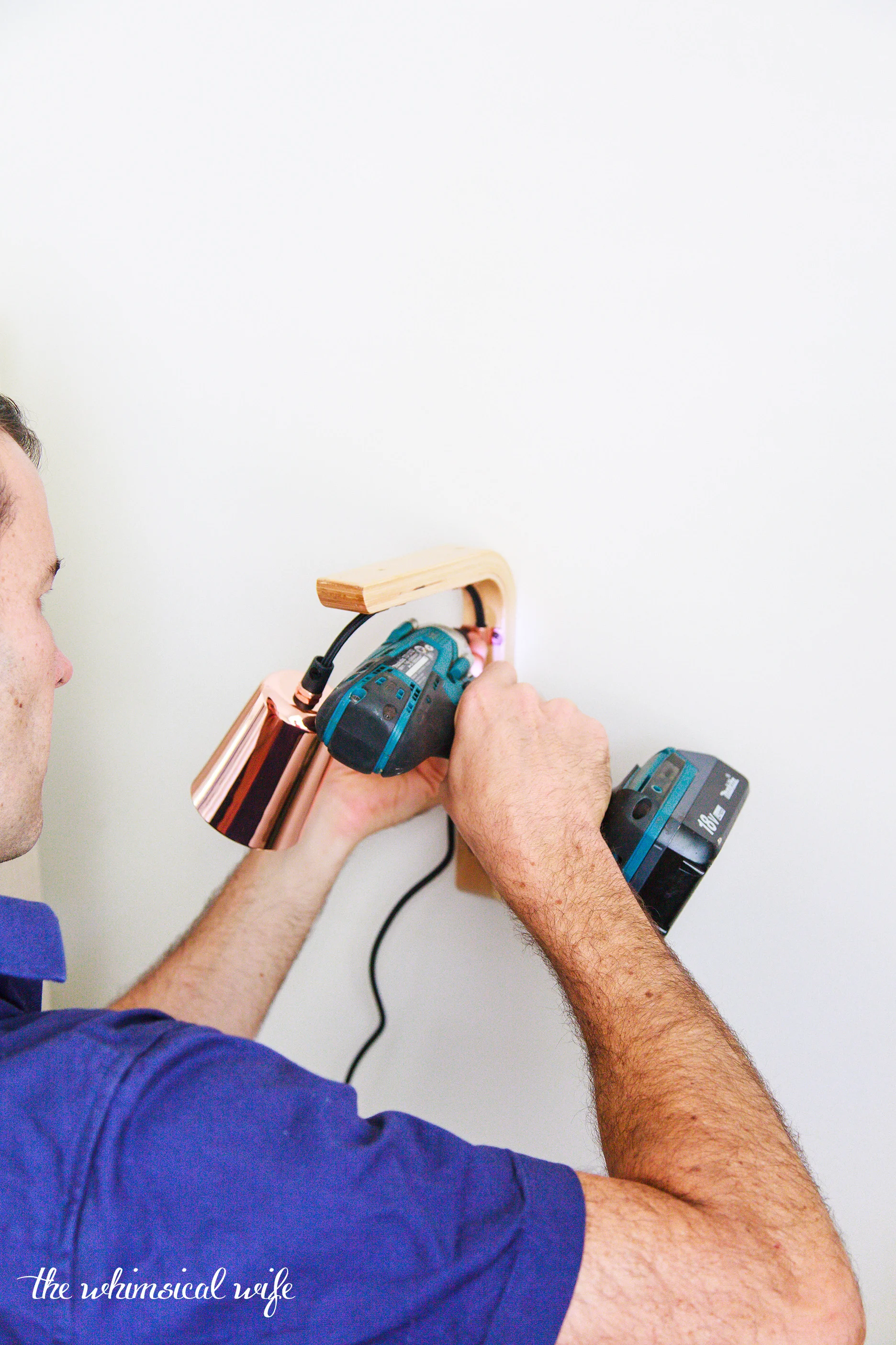 How To Make A Modern Hanging Wooden Wall Bracket Light | The Whimsical Wife