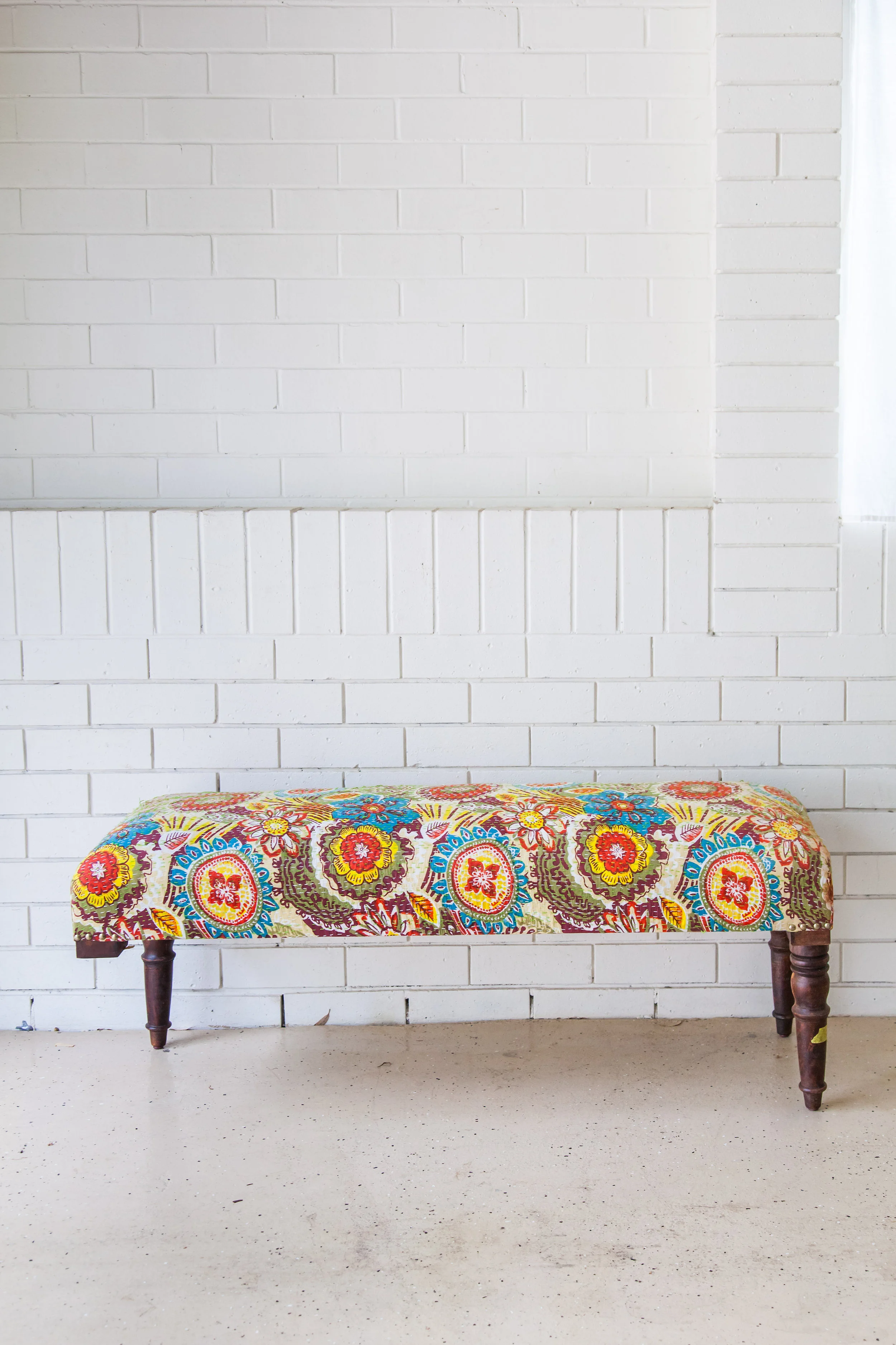 DIY Blush Pink Velvet Bench Seat  | The Whimsical Wife