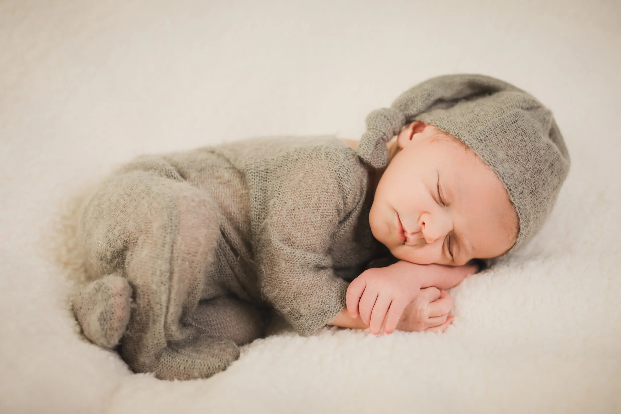 Braeden's Newborn Photos-279.jpg