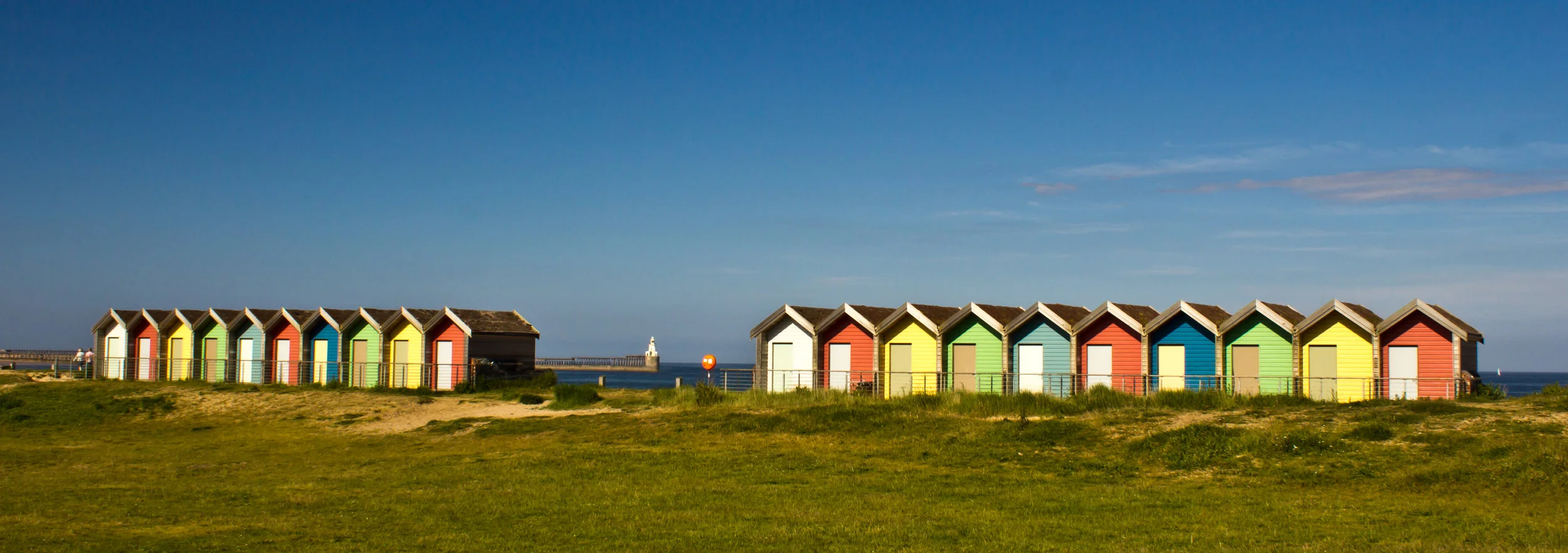 LTY176 - Blyth Beach Huts and Lighthouse.jpg