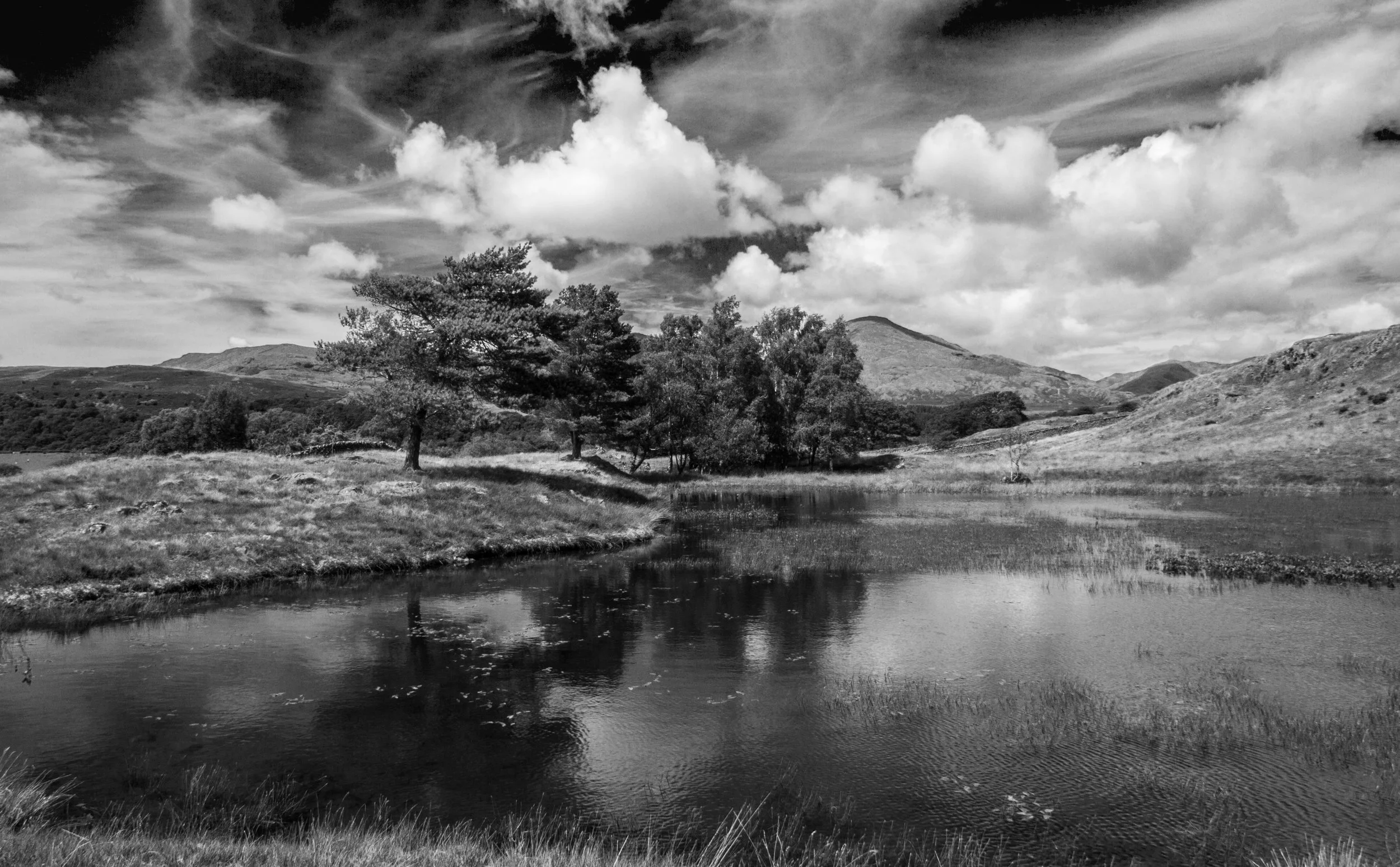 LD013 (BW) - Kelly Hall Tarn