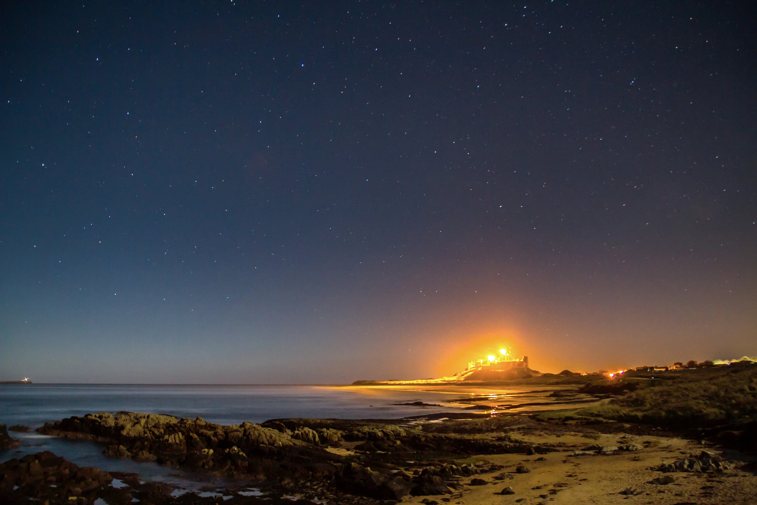 LNO570 - Lighting the Castle, Bamburgh