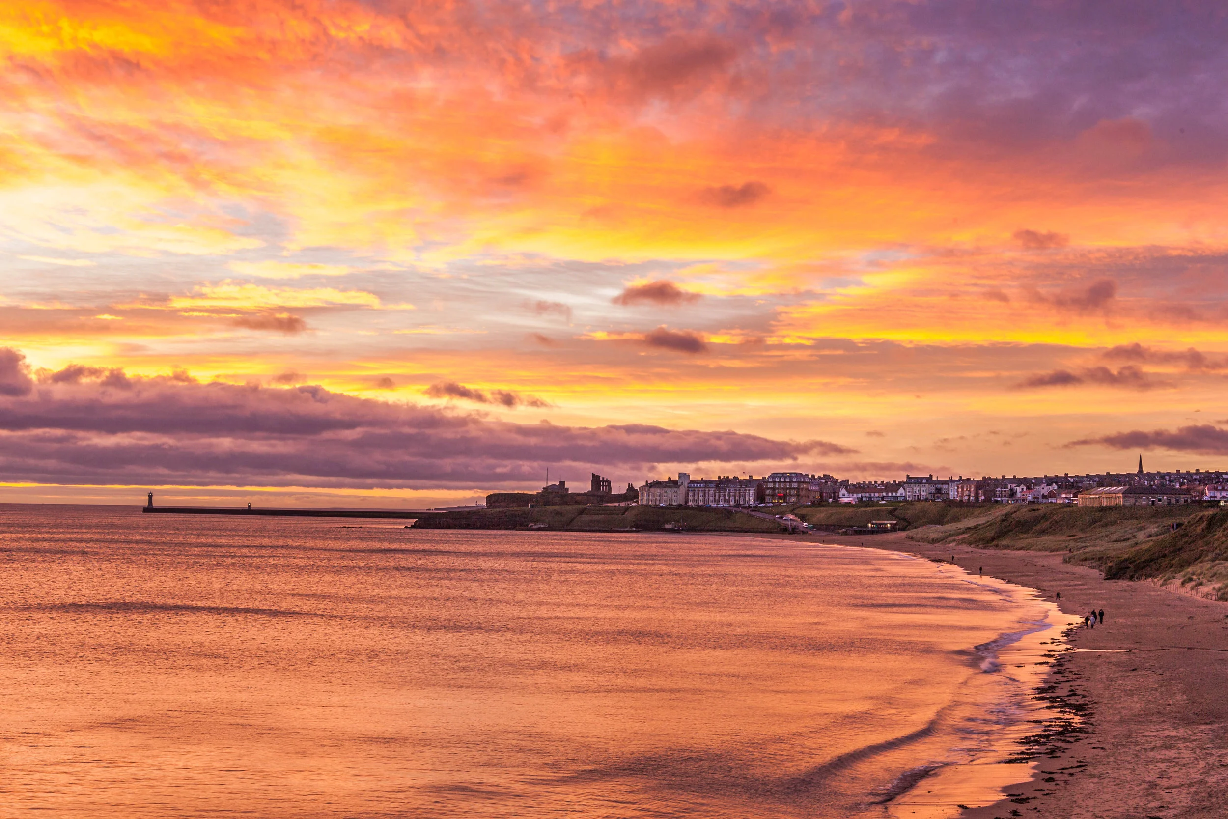 LTY327 - Explosion of Light, Longsands at Dawn