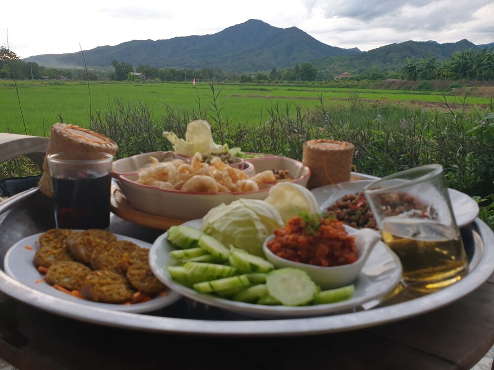 Northern Thai Snack Set (Pua).jpg