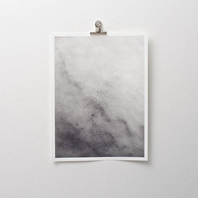 Nordic Light . Fine Art Print . 30 x 40 cm . gicl&eacute;e print on Hahnem&uuml;hle fine art paper . limited edition of 100 . signed and numbered . available at beatricefelicki.com
.
.
.
#artprints #fineartprint #workonpaper #minimalartwork 
#abstra