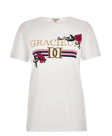 Very similar look to the Gucci T-shirt, but it is a lot cheaper.