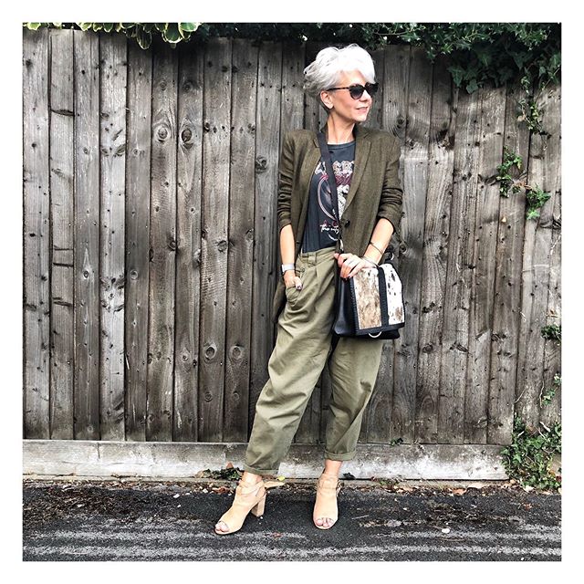 Blending into the background......
.
.
Six hours in the car today. 😩 .
Bag gifted @haogi_ 
Trousers current @topshop 
Tee current @newlook 
Sandals @mintvelvet 
Jacket @zara .
.
.
#bag #haogi #mystyle #thesilverkat #simplebutstylish #feelingsummery 