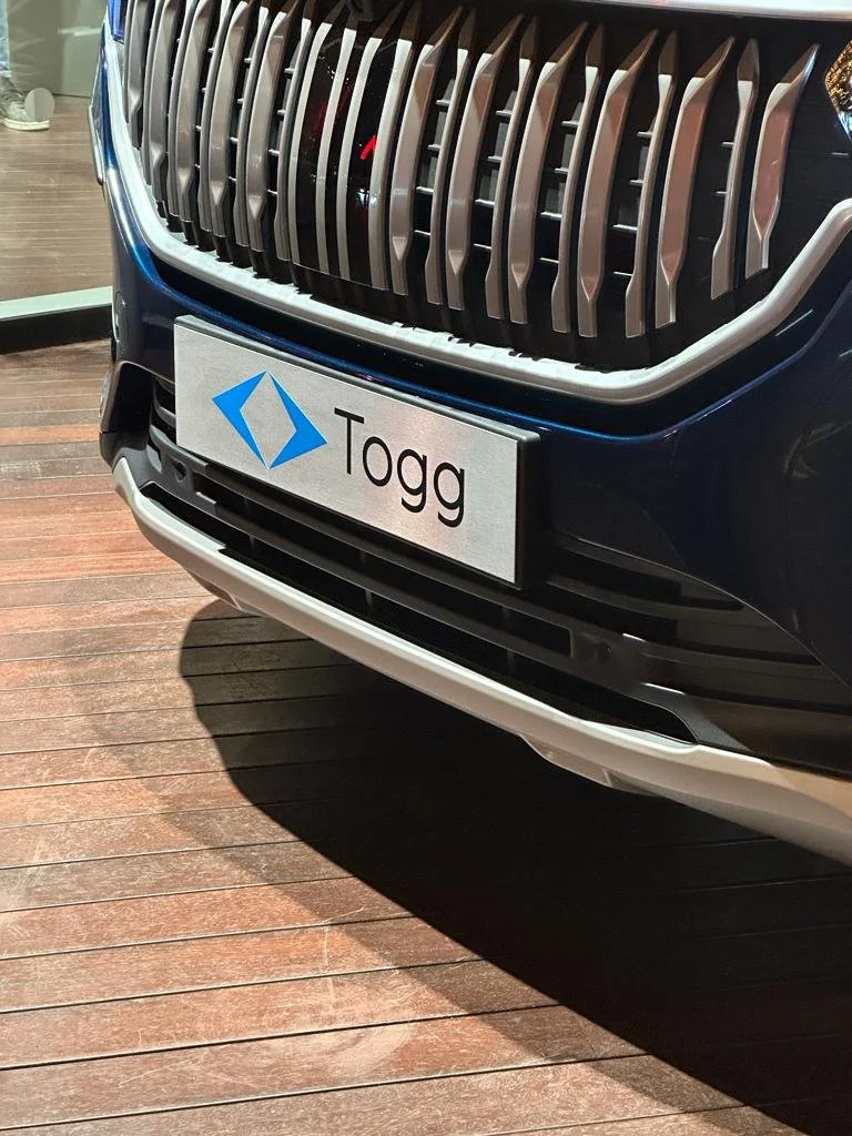 TOGG: Eloksallı Alüminyum'dan Plaka Tasarımı