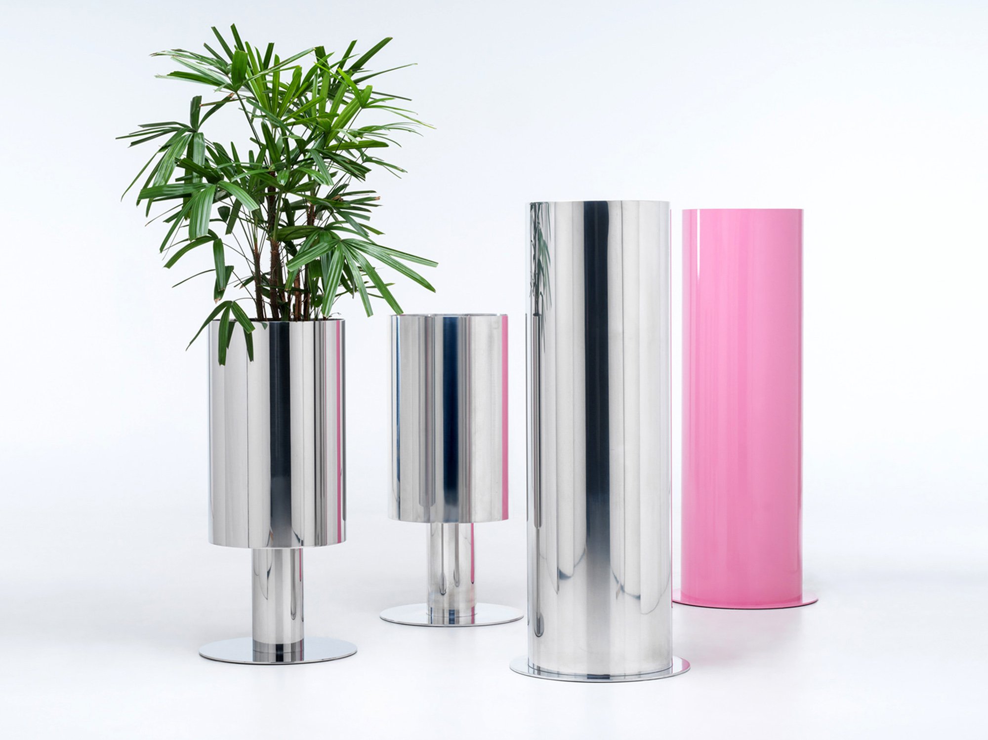 b2-b4-planters-pink-mirror-polished-stainless-steel-plants.jpg