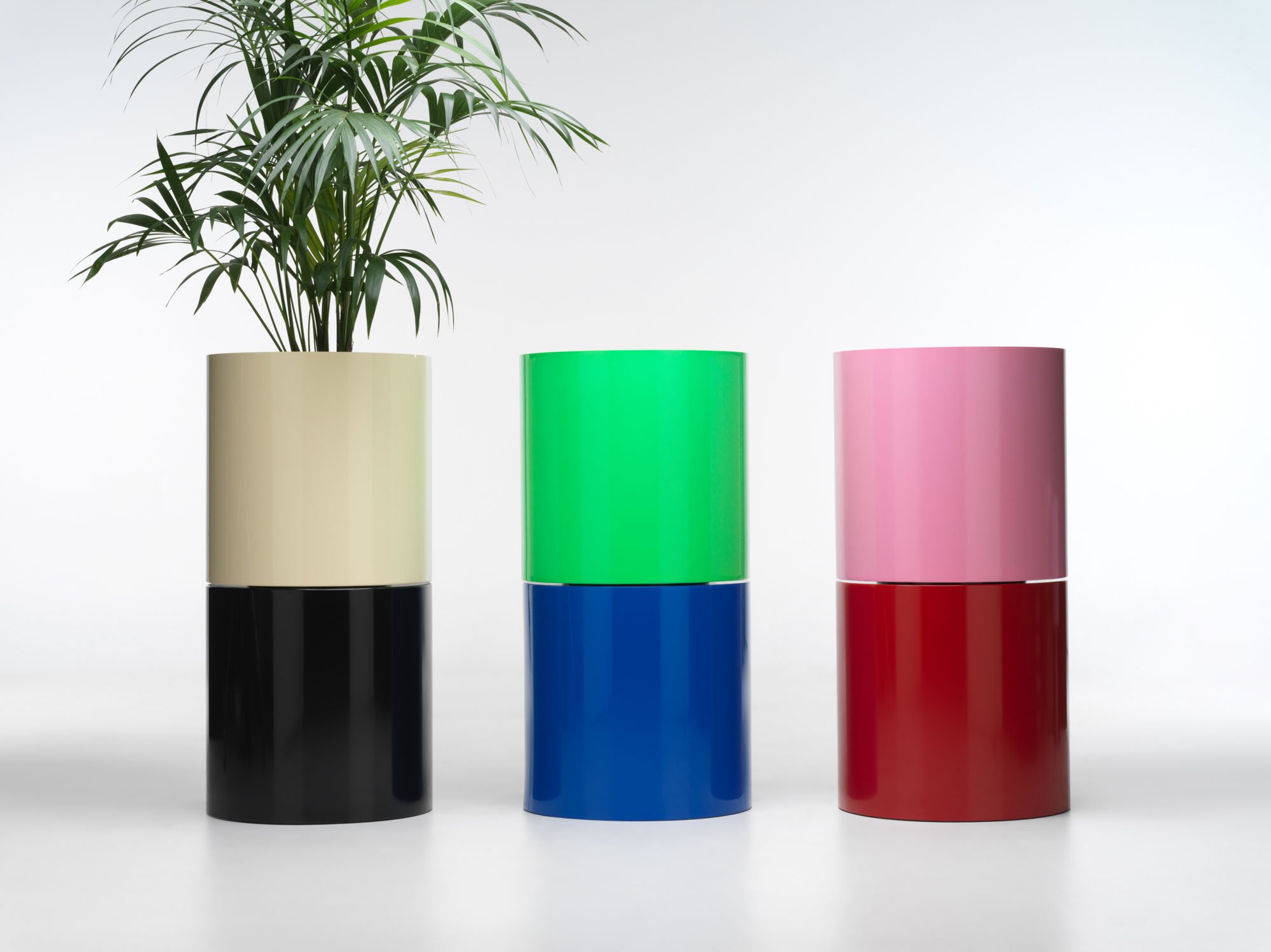 b8-red-pink-blue-green-beige-black-planter-studiociao-ciao-XXX.jpeg