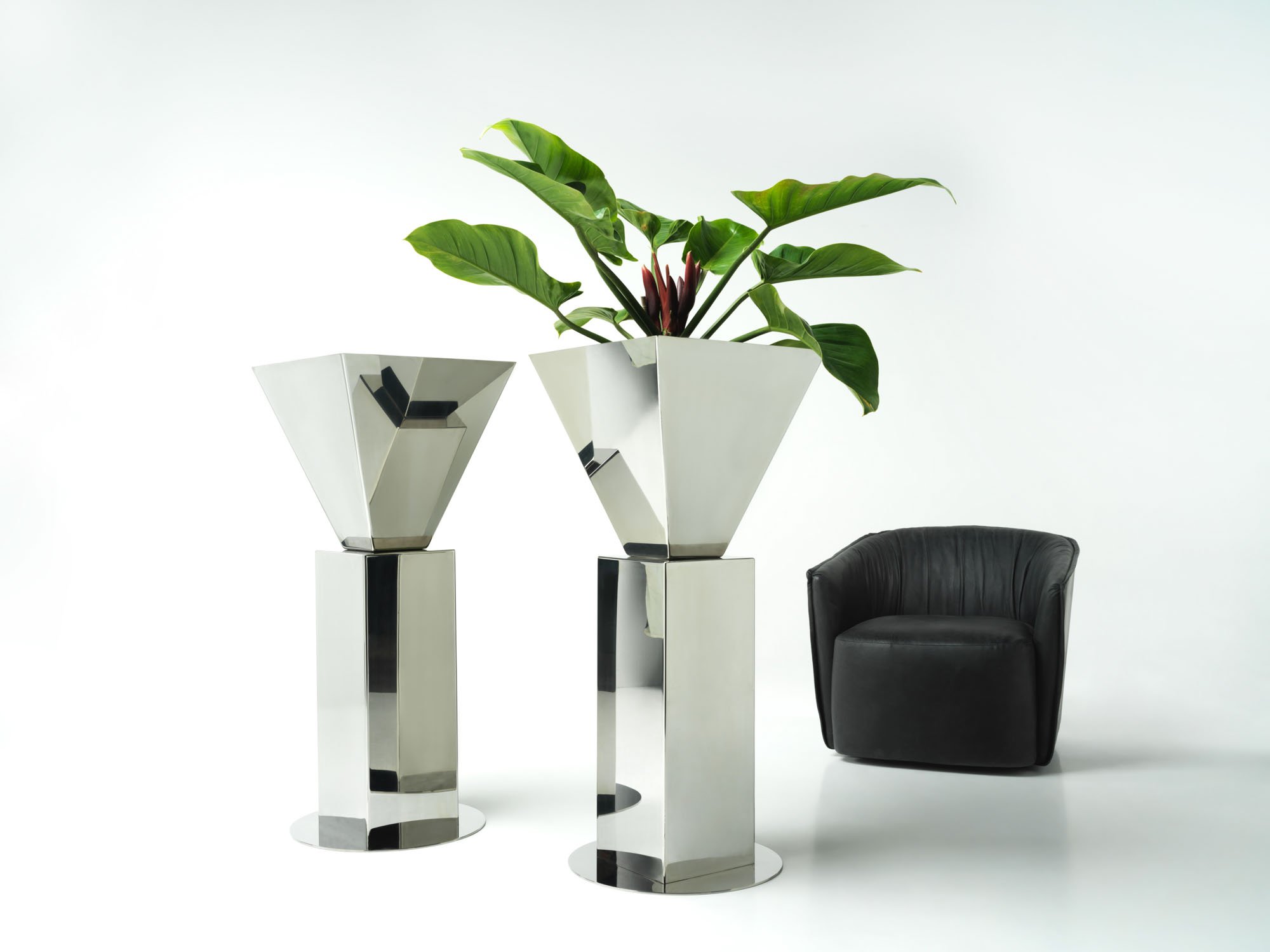 studio-ciao-b1-polished-stainless-steel-indoor-plant.jpg