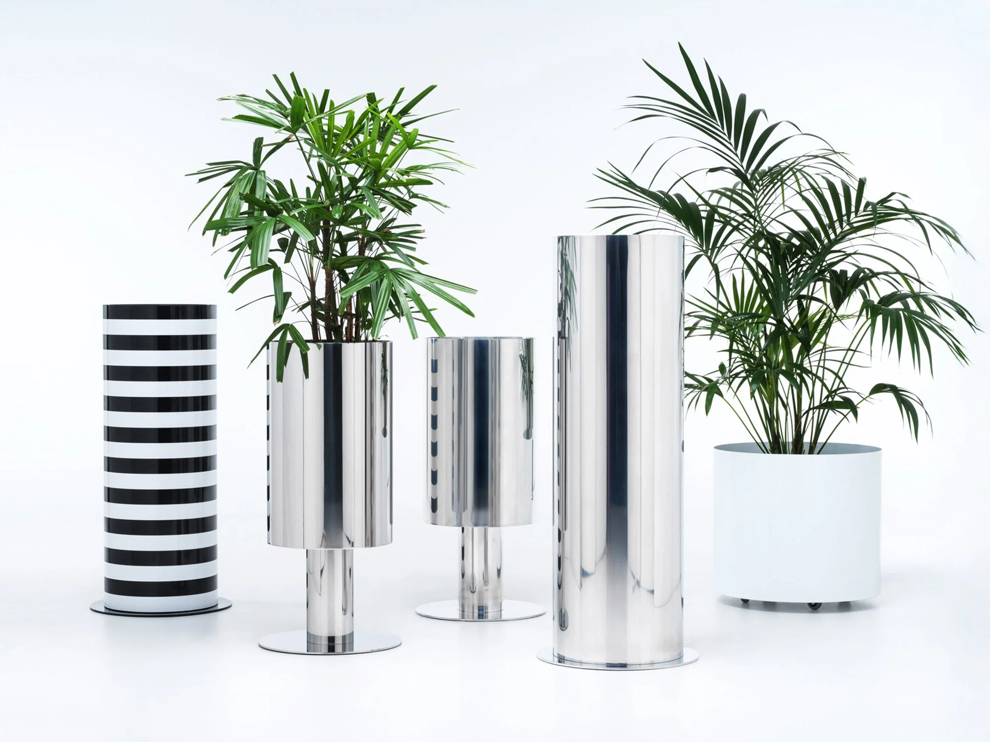 b4-b4planters-polished-stainlless-stripes-blackandwhite-studiociao-ciao.jpg