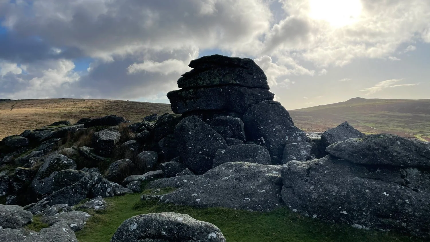 squarespace-website-design-creative-poet-dartmoor-tobias-aisbitt-waugh-banner-min.jpg