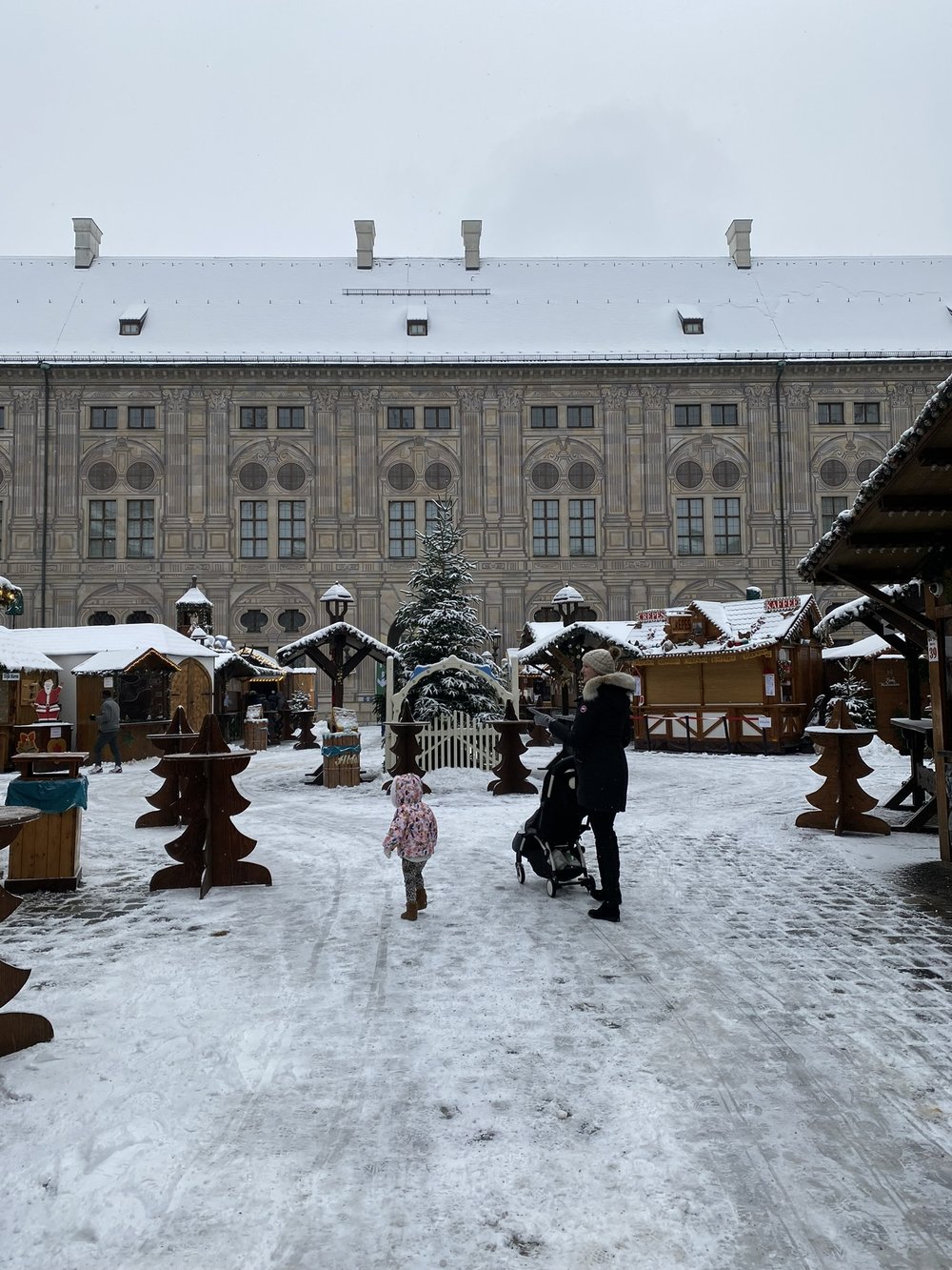  Munich Residenz quiet as a mouse before opening time 