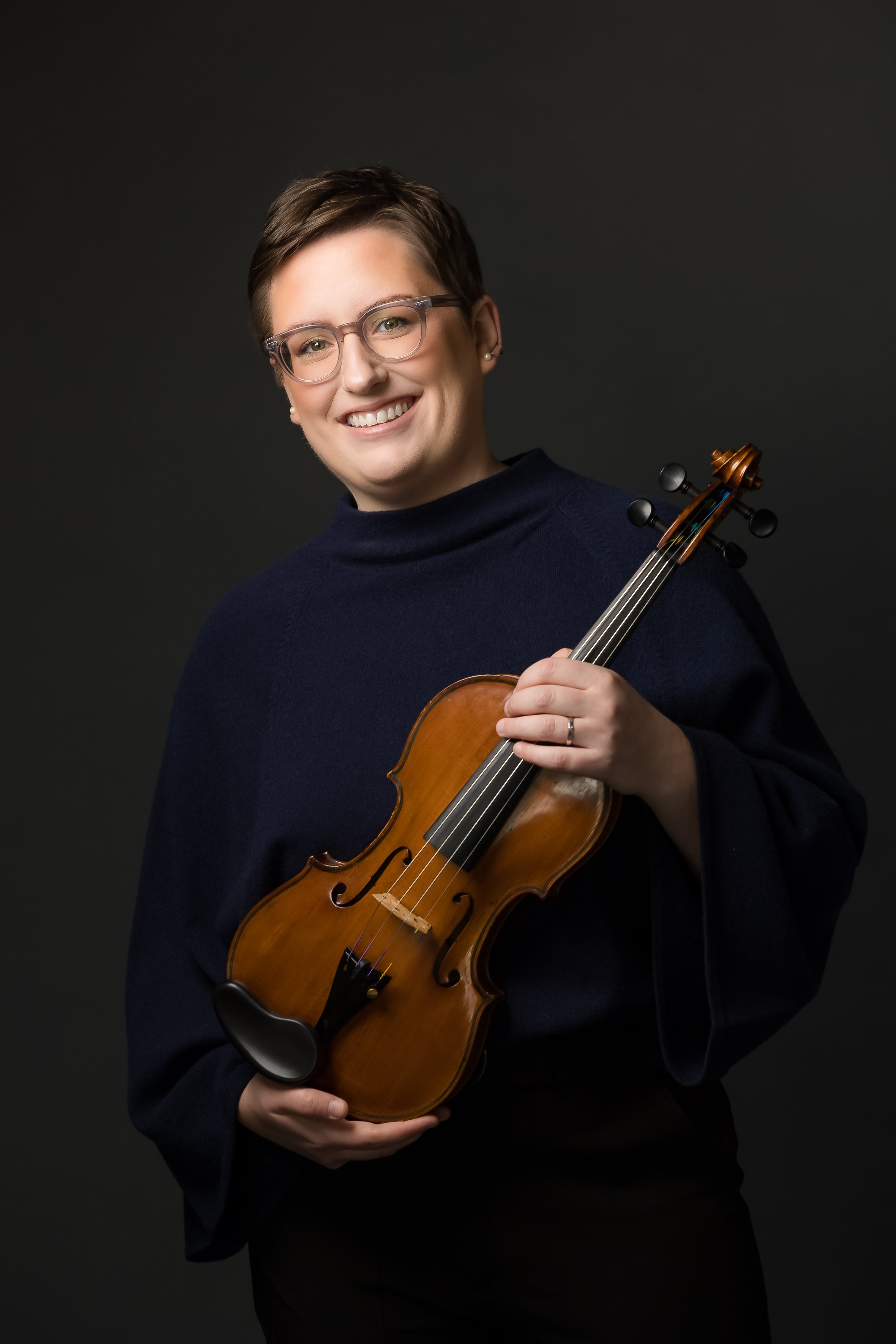 Ellen Hacker – Suzuki Violin & Viola