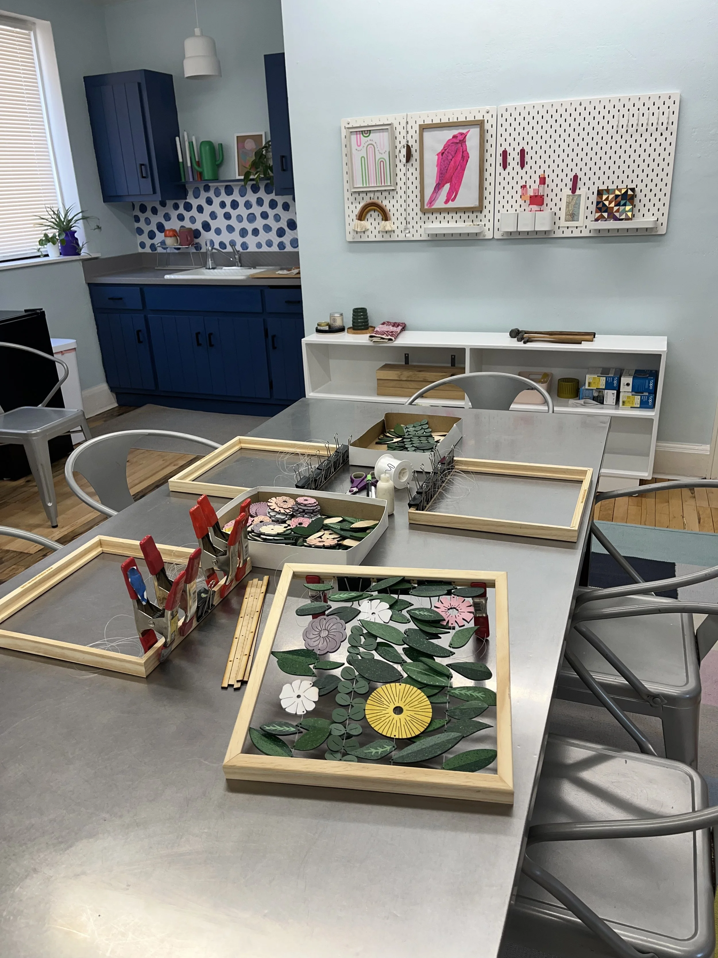 Floating Mosaic Art Class