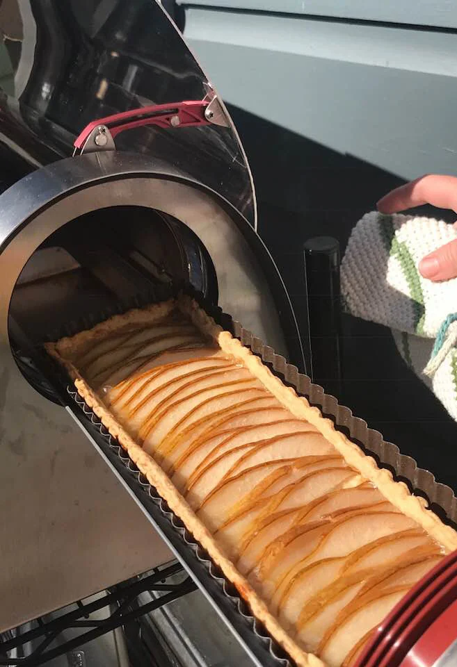 Zan Sterling // Apple Strudel