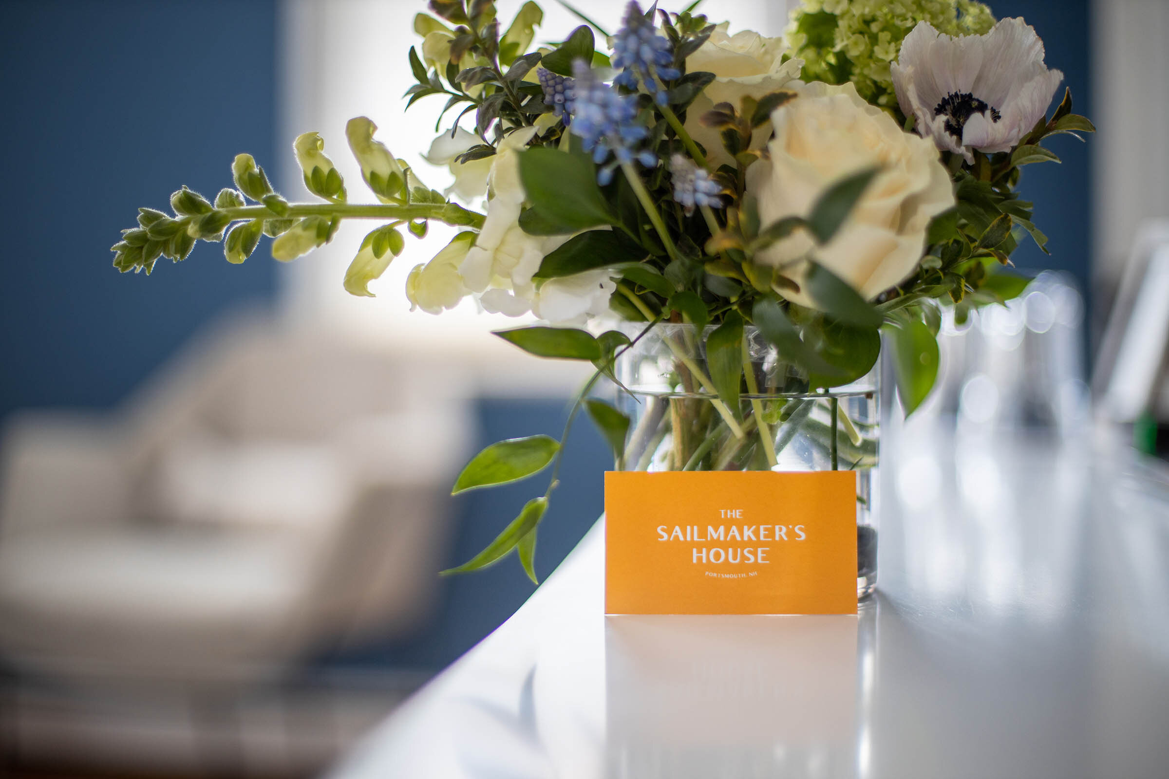 flower-arrangement-at-the-sailmakers-house.jpg