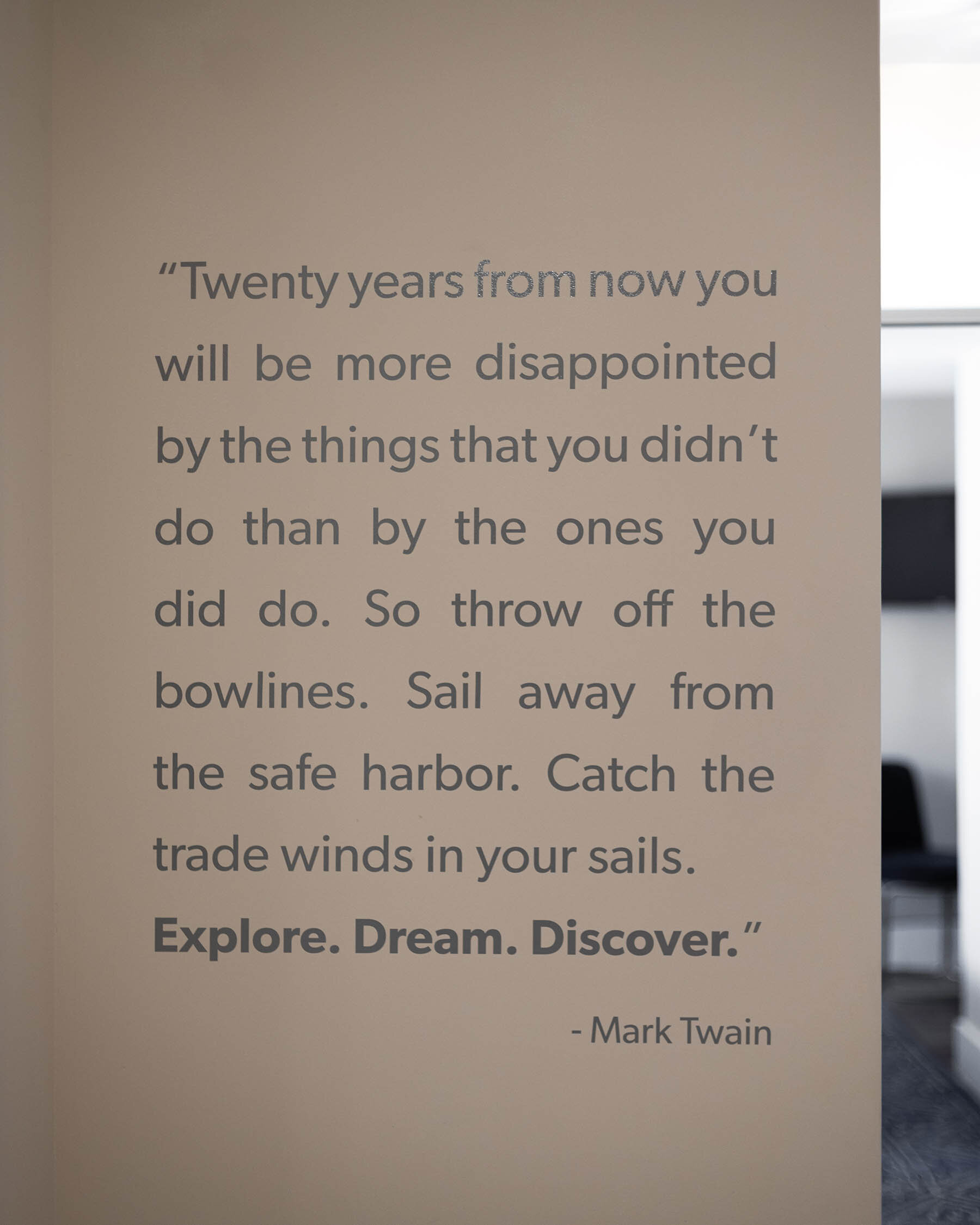 mark-twain-wall-art-at-the-sailmakers-house.jpg