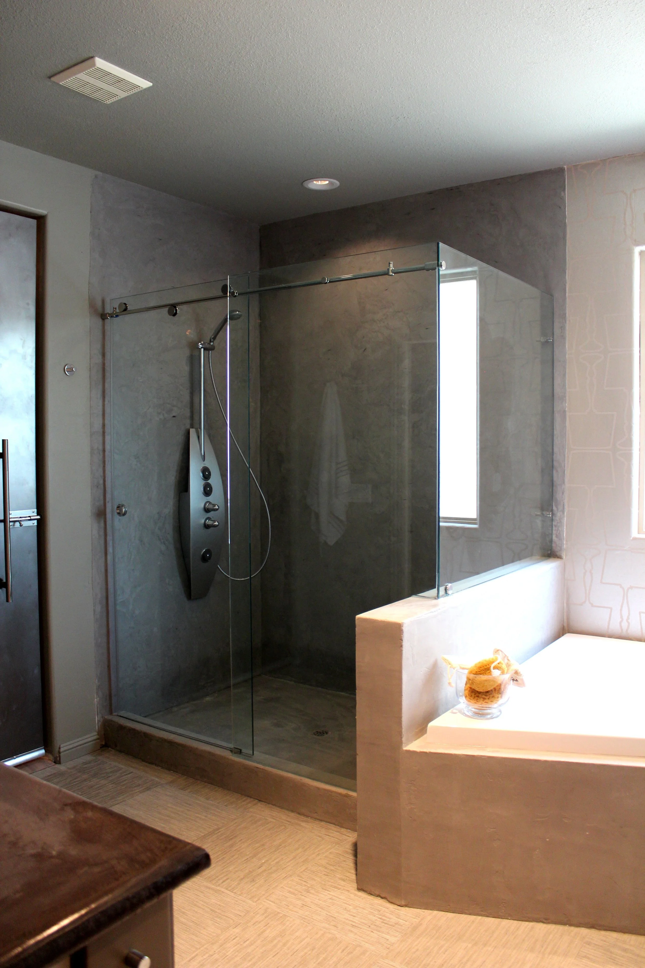 Shower Door 6 (2).jpg
