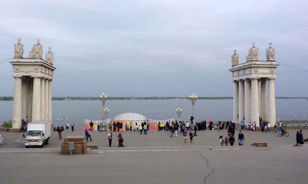 P1010075-The-river-Volga.jpg