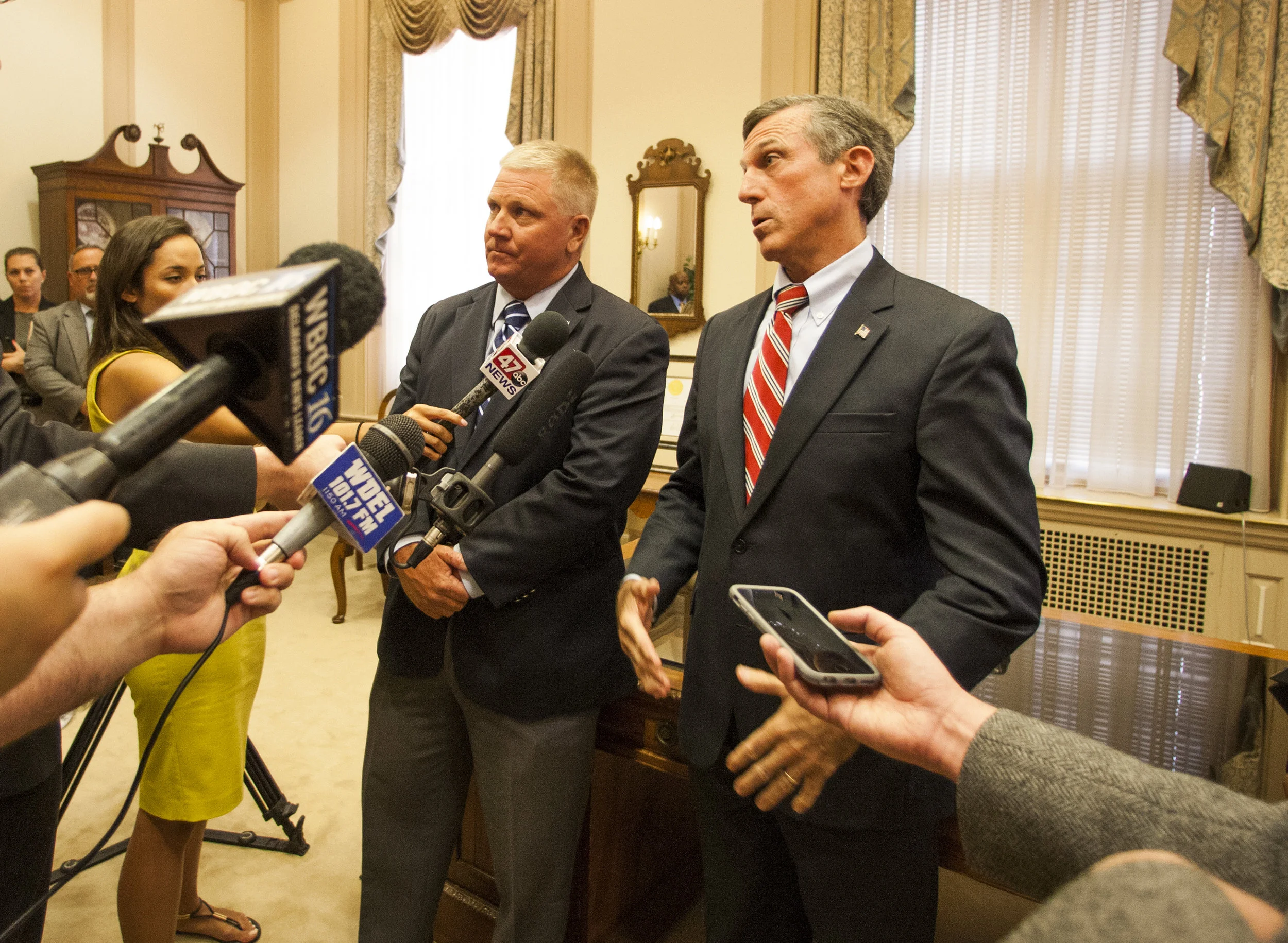 Agreement raises starting pay of Delaware correctional officers