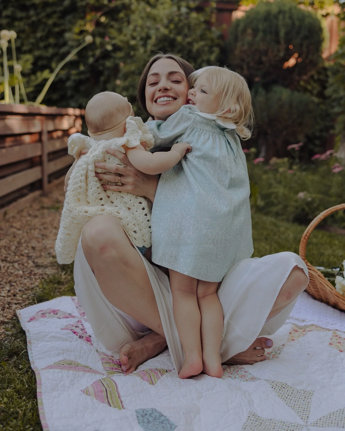 there&rsquo;s something intoxicating about tiny baby fingers holding flowers. 🥲