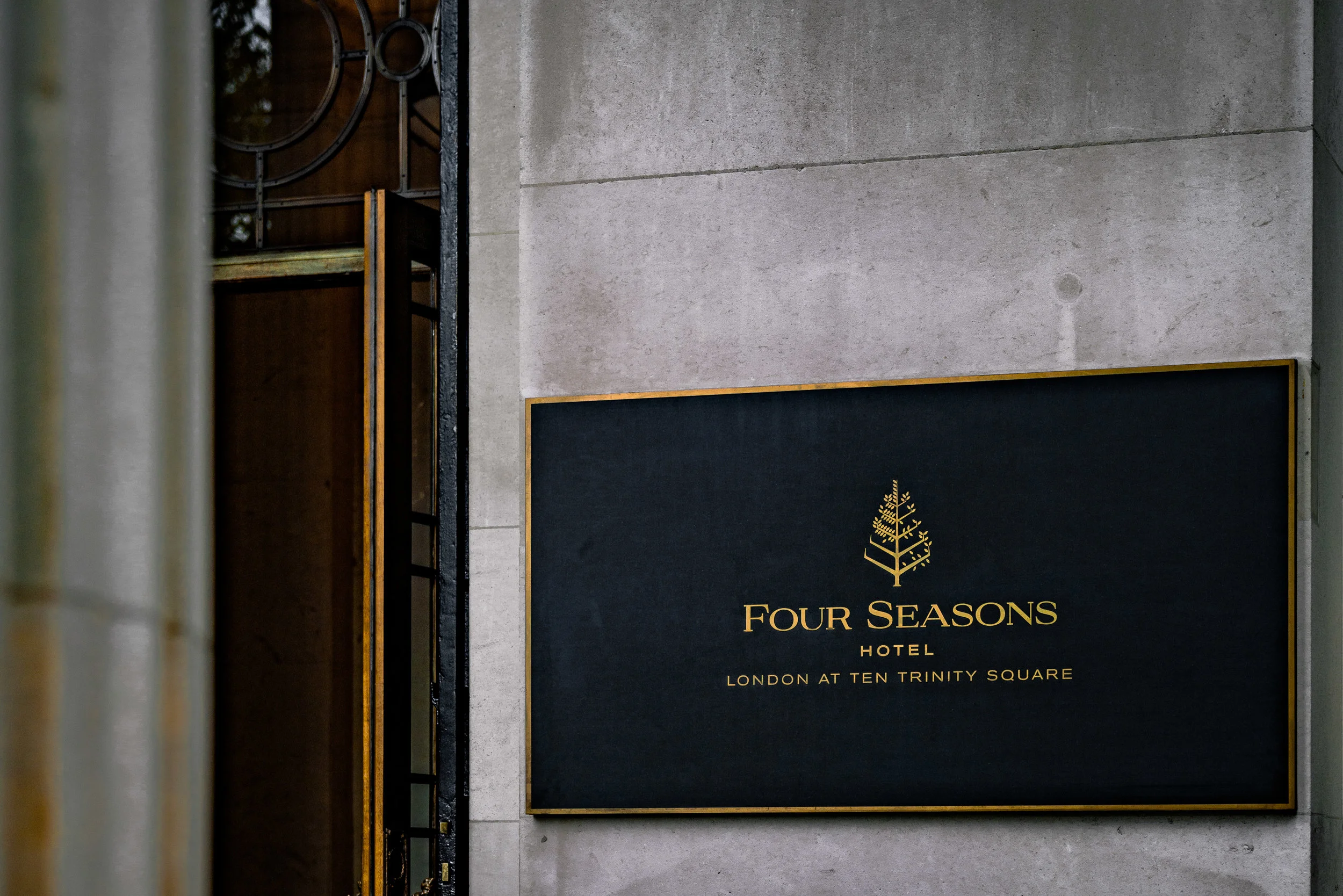 Four Seasons Hotel, Ten Trinity Square
