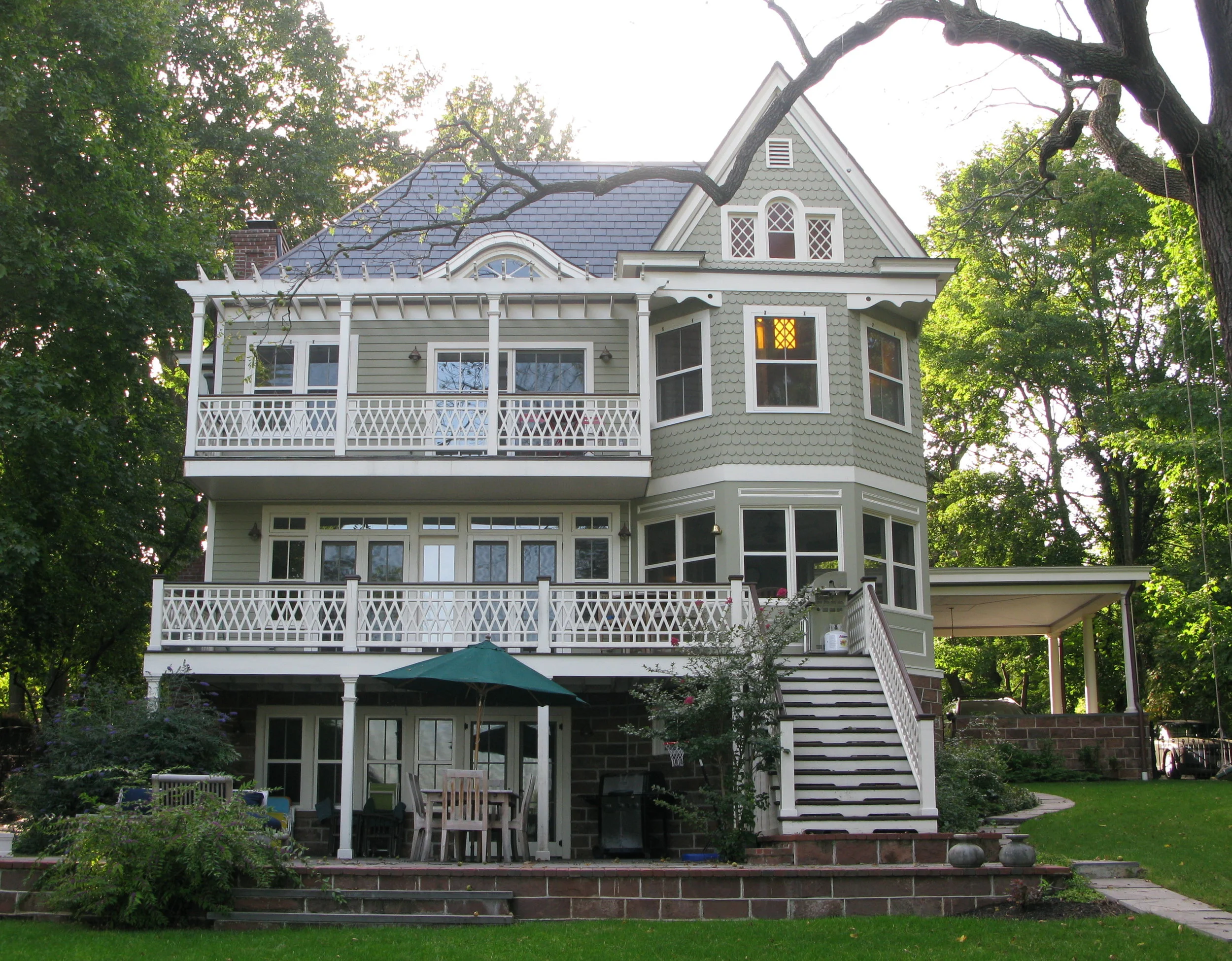 Hudson River Residence