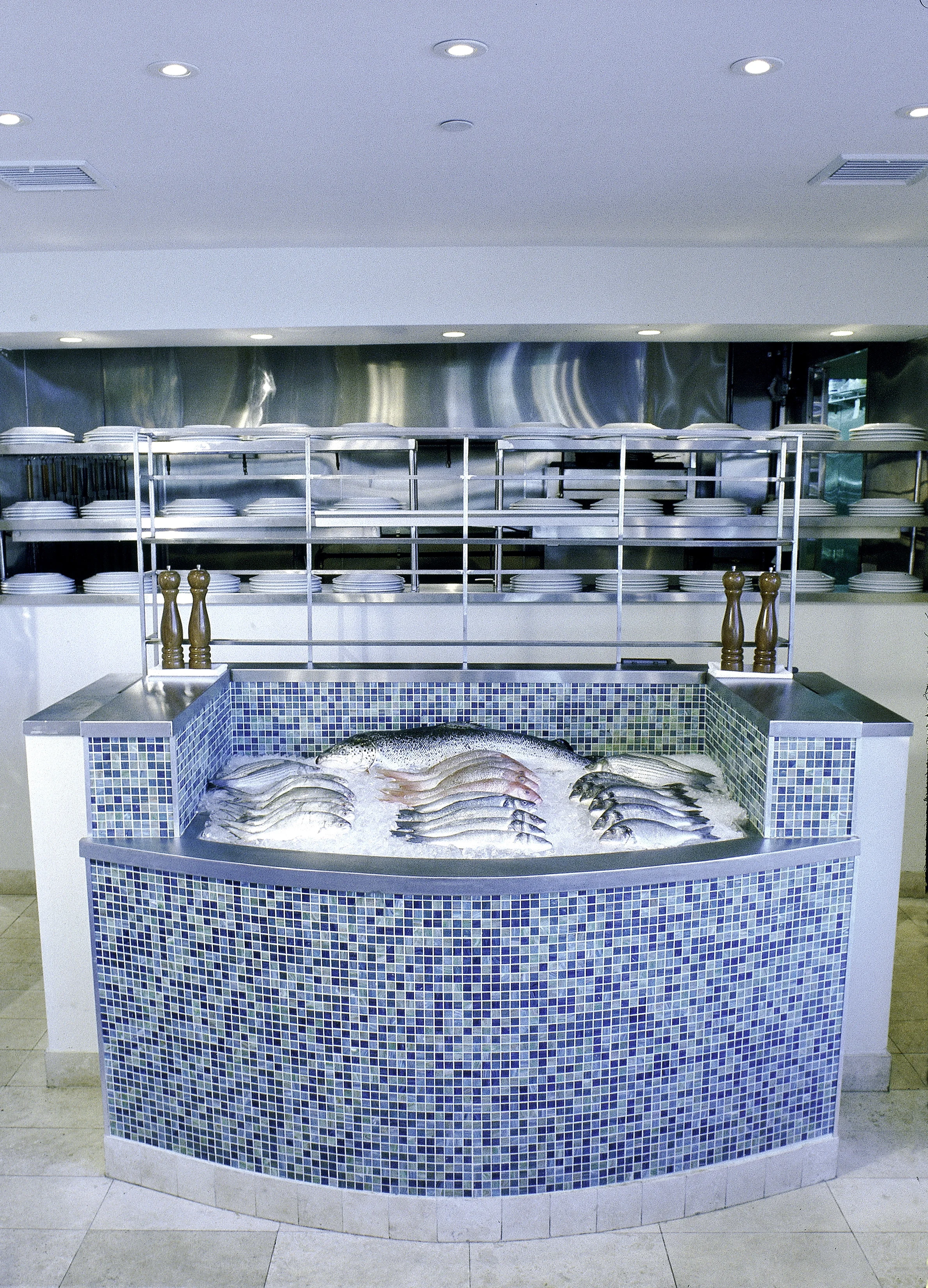 fish bar.jpg