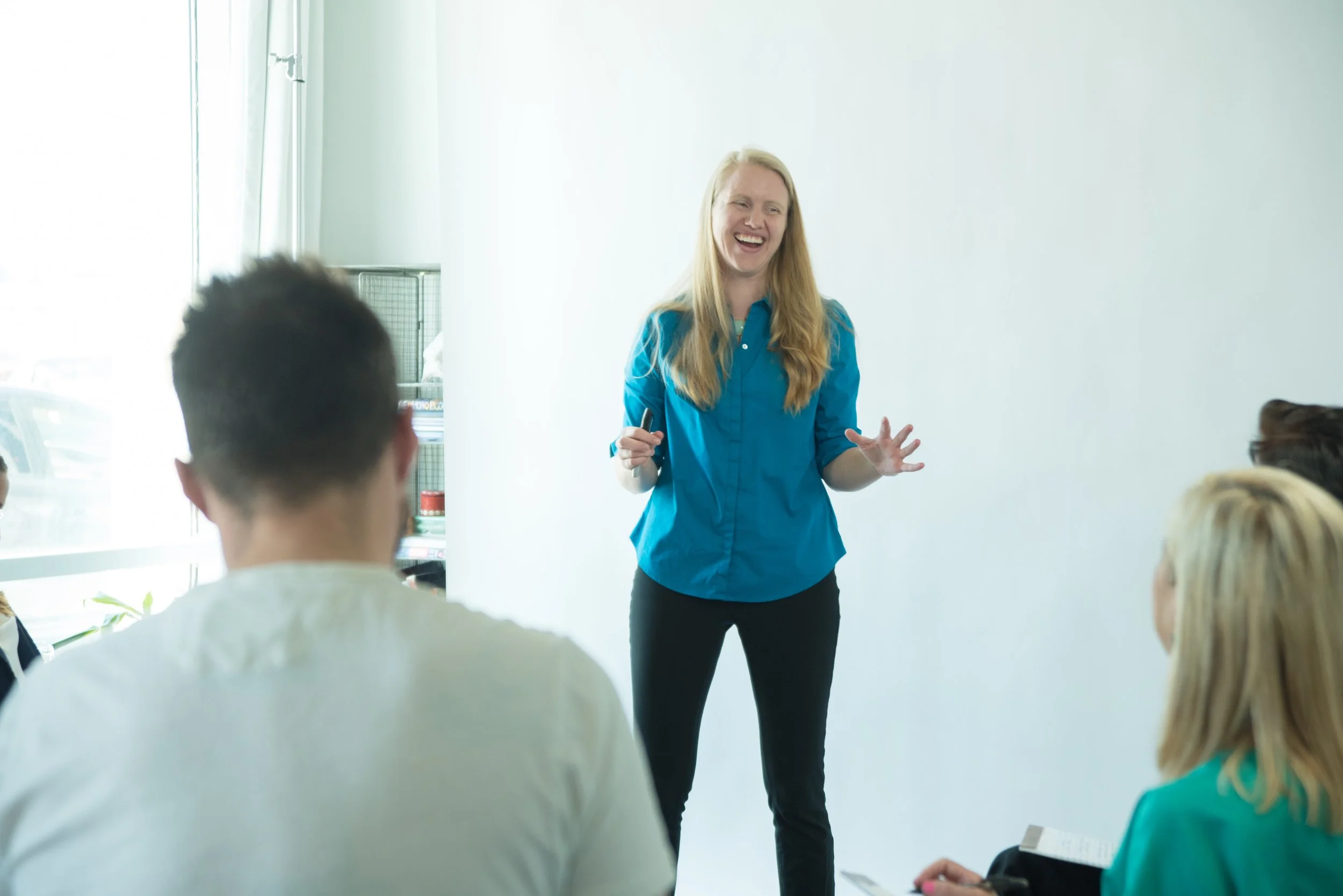 Executive Presentation Coach Jennifer Hennings helps professionals manage their public speaking nerves so they can lead and motivate more effectively.