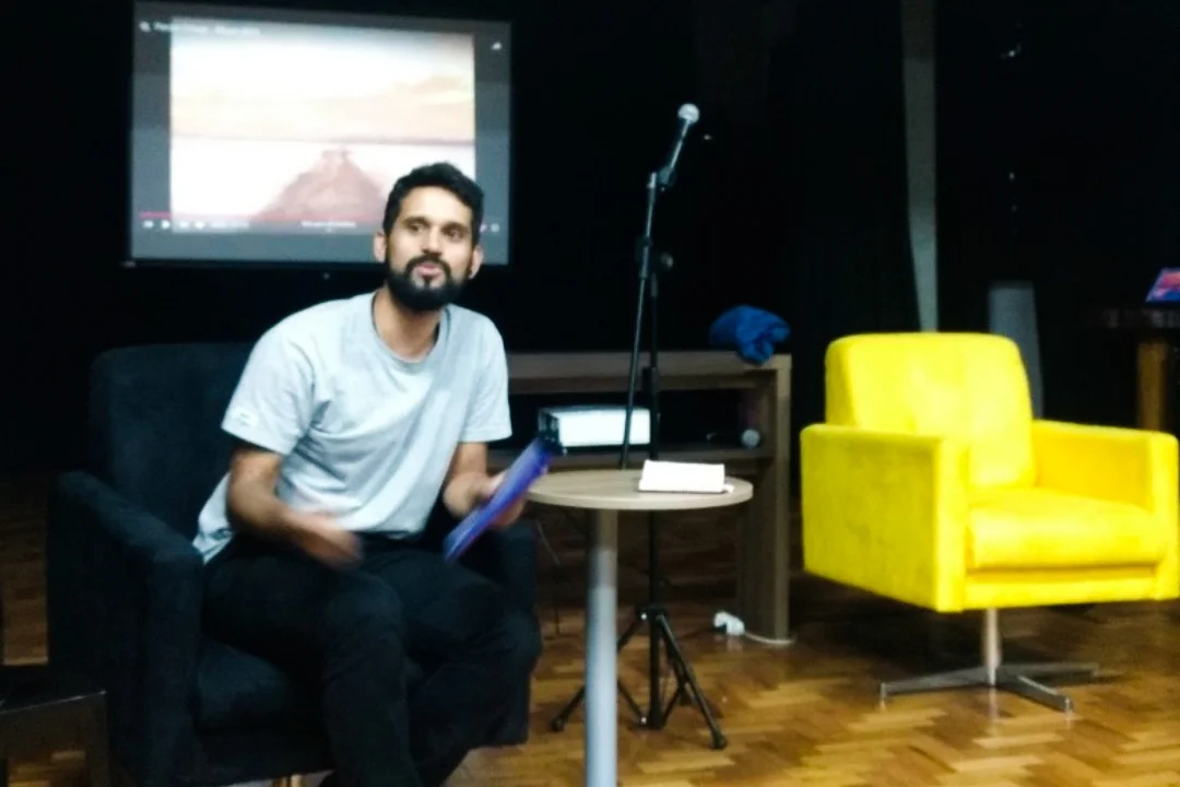 "Borboletear - o ato de ser e educar em mutação"