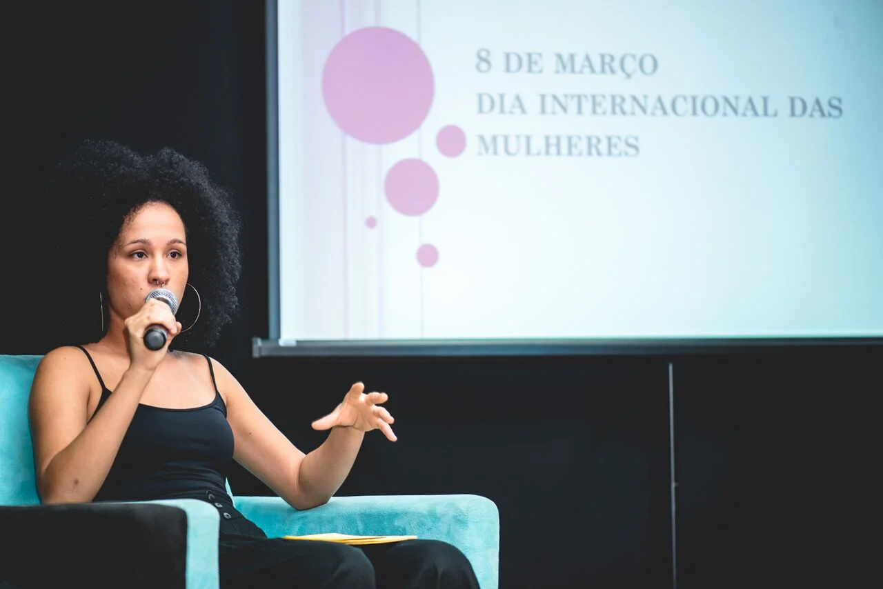 Precisamos falar sobre mulheres