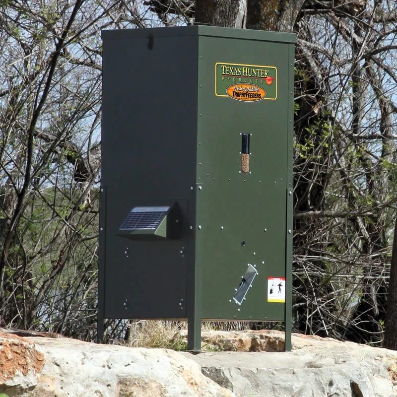 Texas Hunter Products 175 Lb Lake Pond Fish Feeder With