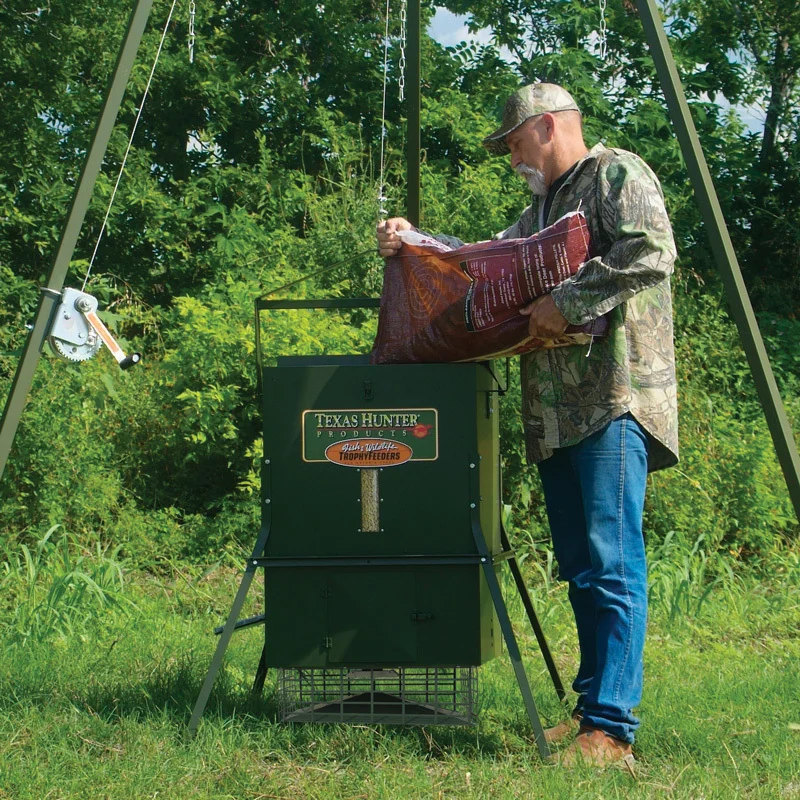 Texas Hunter Products 300 Lb Wildlife Trophy Feeder With Ez