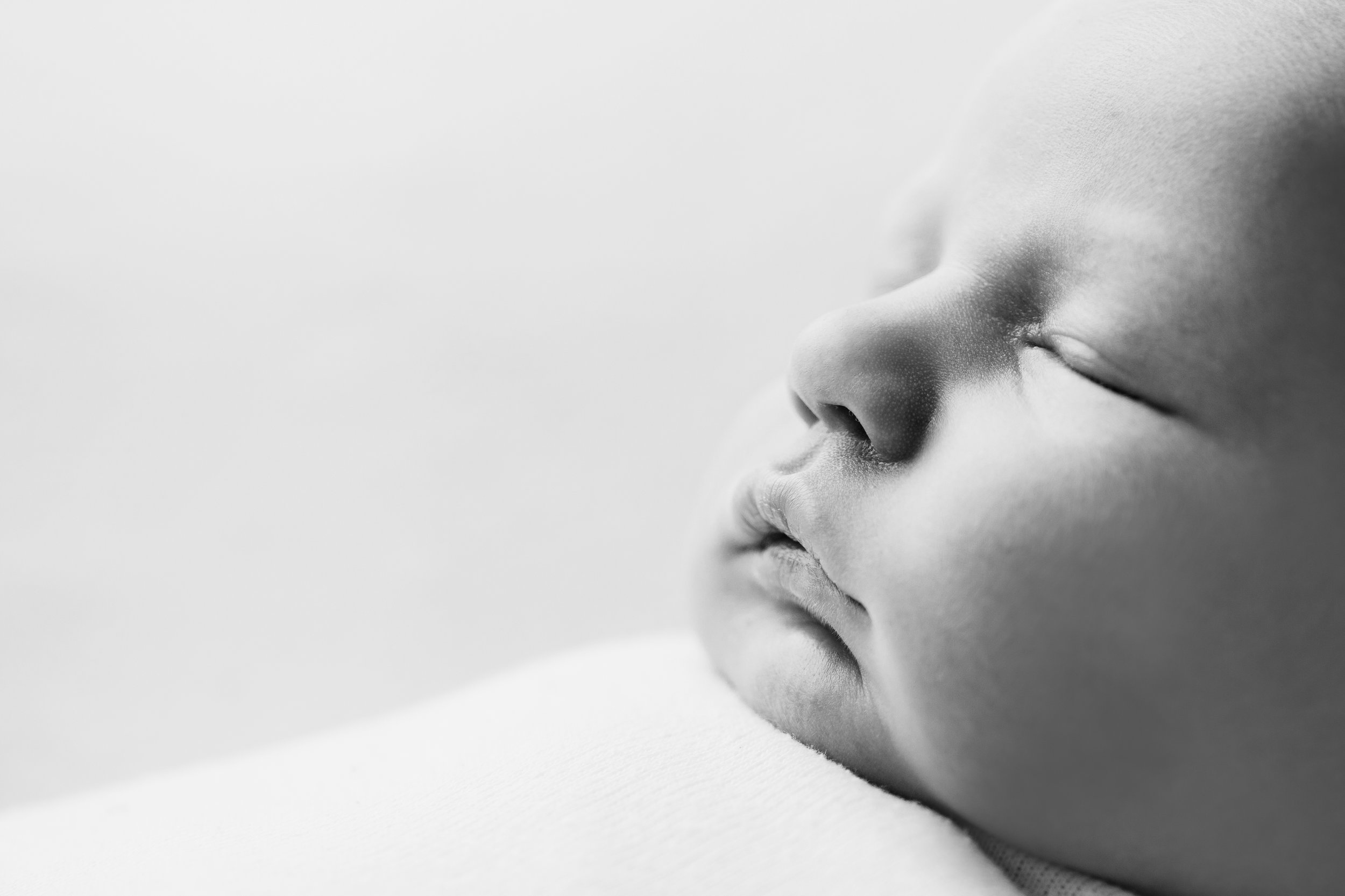 BabyLogan_0105.jpg