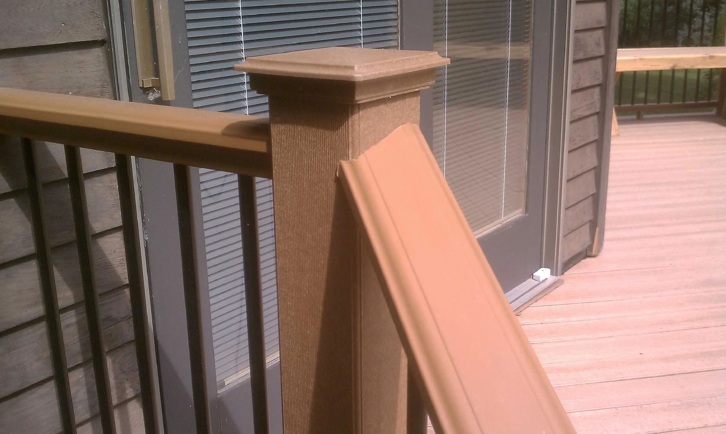 Complicated handrail connection