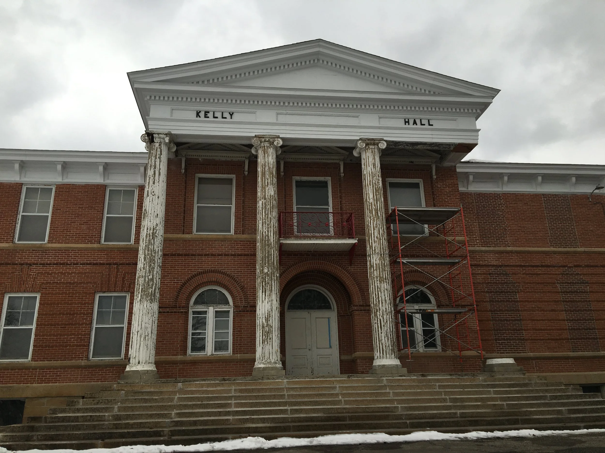 Building with the missing column