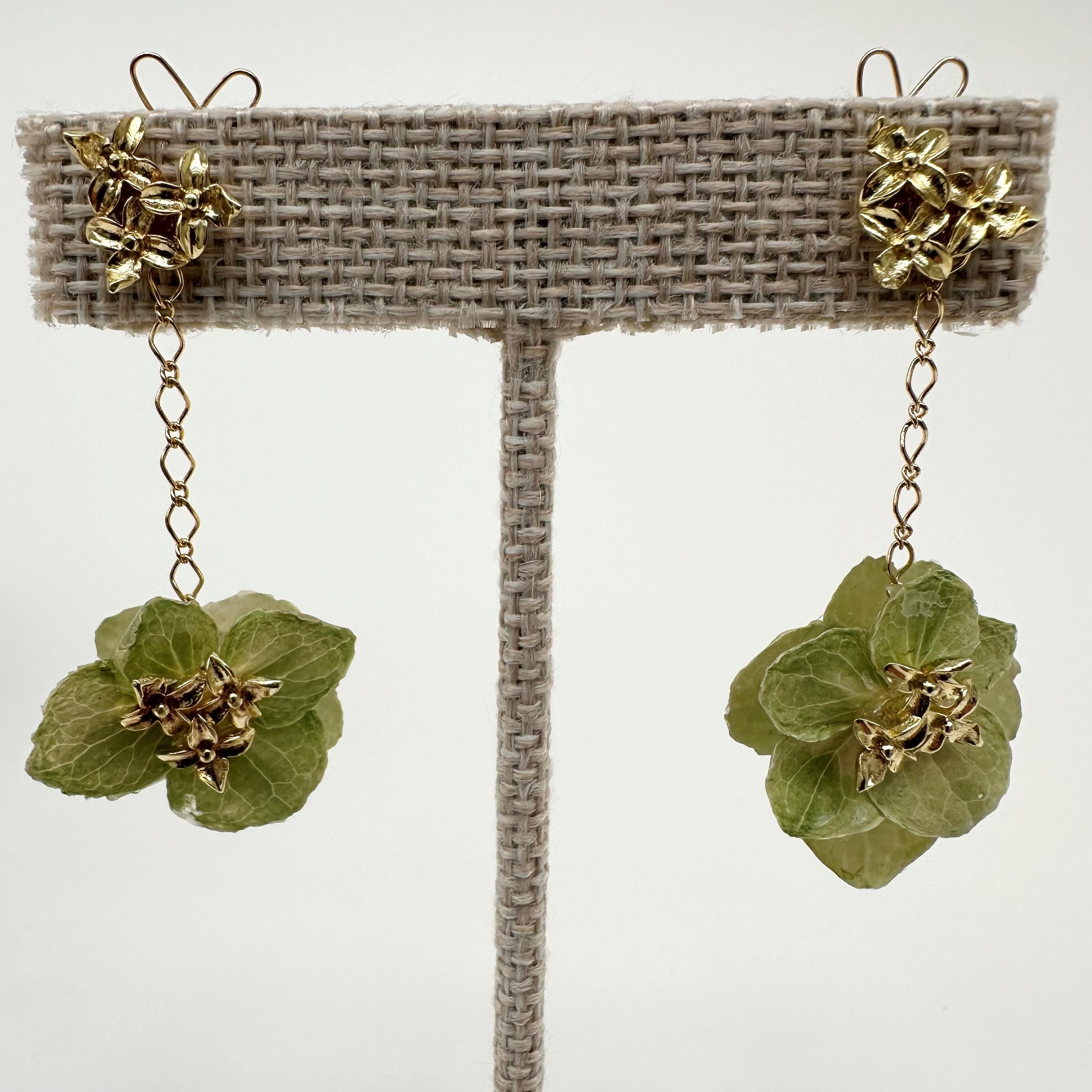 Hillary Jackson: Green Hydrangea Dancing Dangles, HJ89