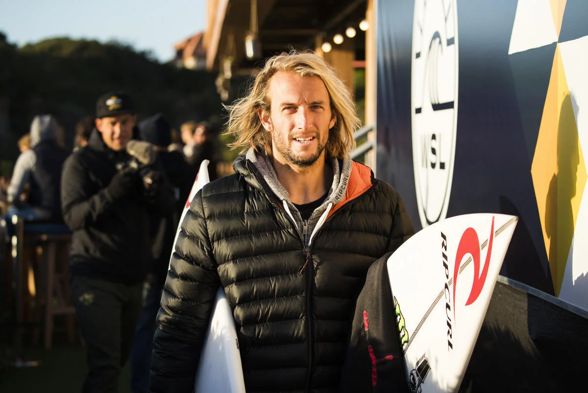 owen-foto-WSL-kelly-cestari.jpg