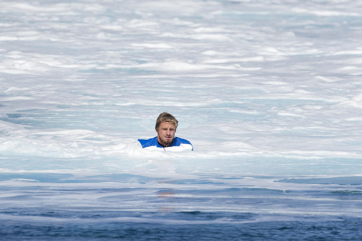 kolohe-andino-foto-wsl-kelly-cestari2.jpg