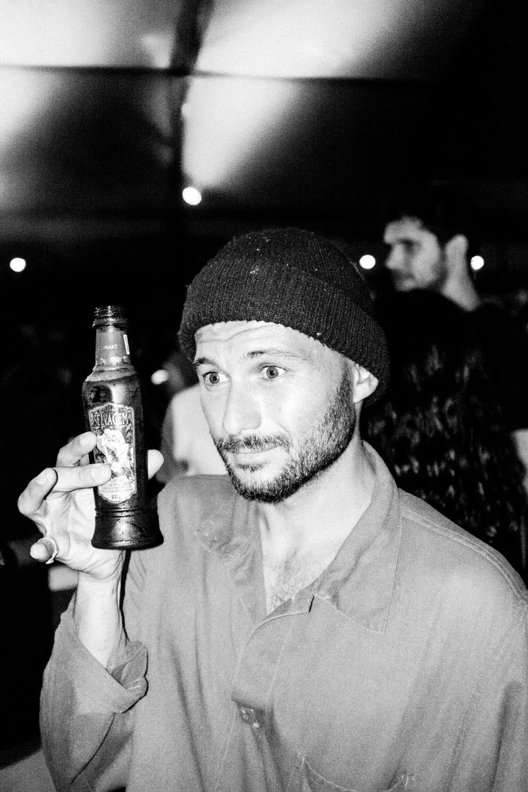 Dion Agius provando um gostinho do Brasil. Vai devagar com isso aí, Dion..!