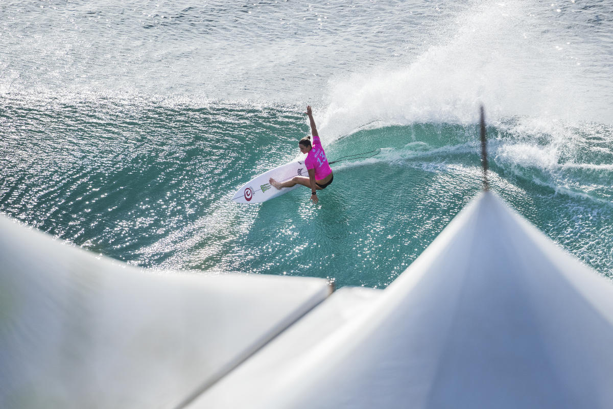 A bicampeã mundial em Honolua Bay, Hawaii. Foto WSL