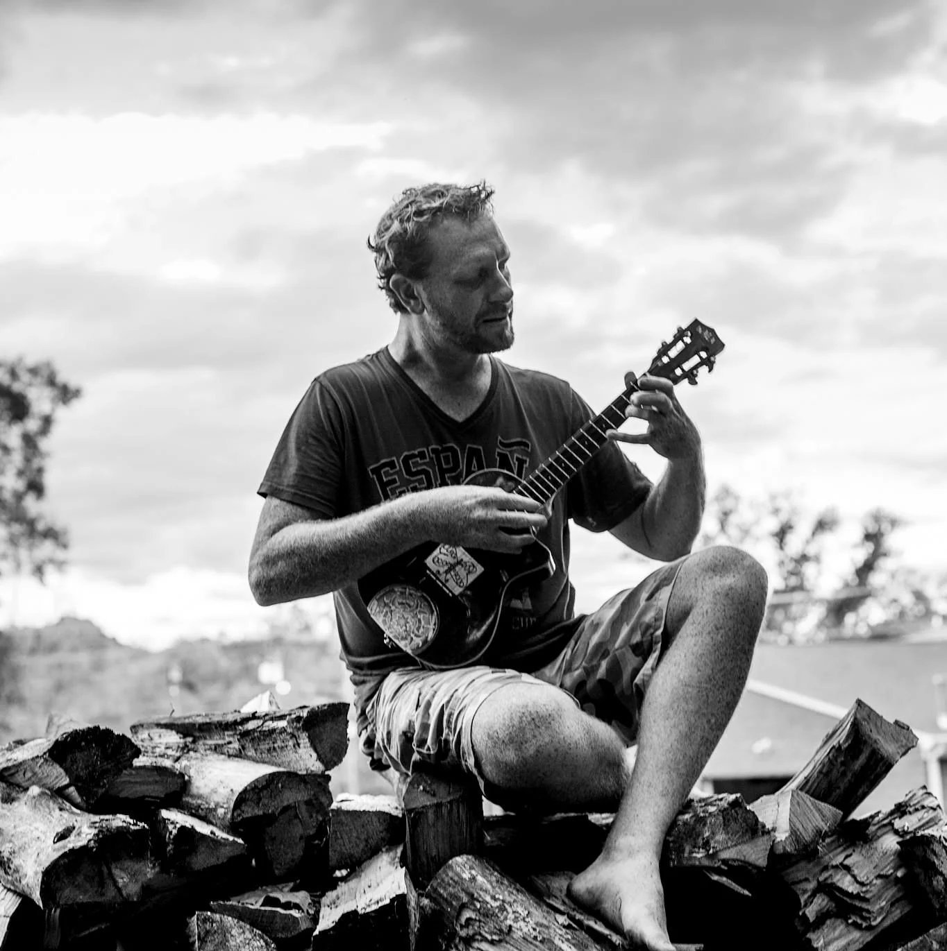 Music: Eric Larsen