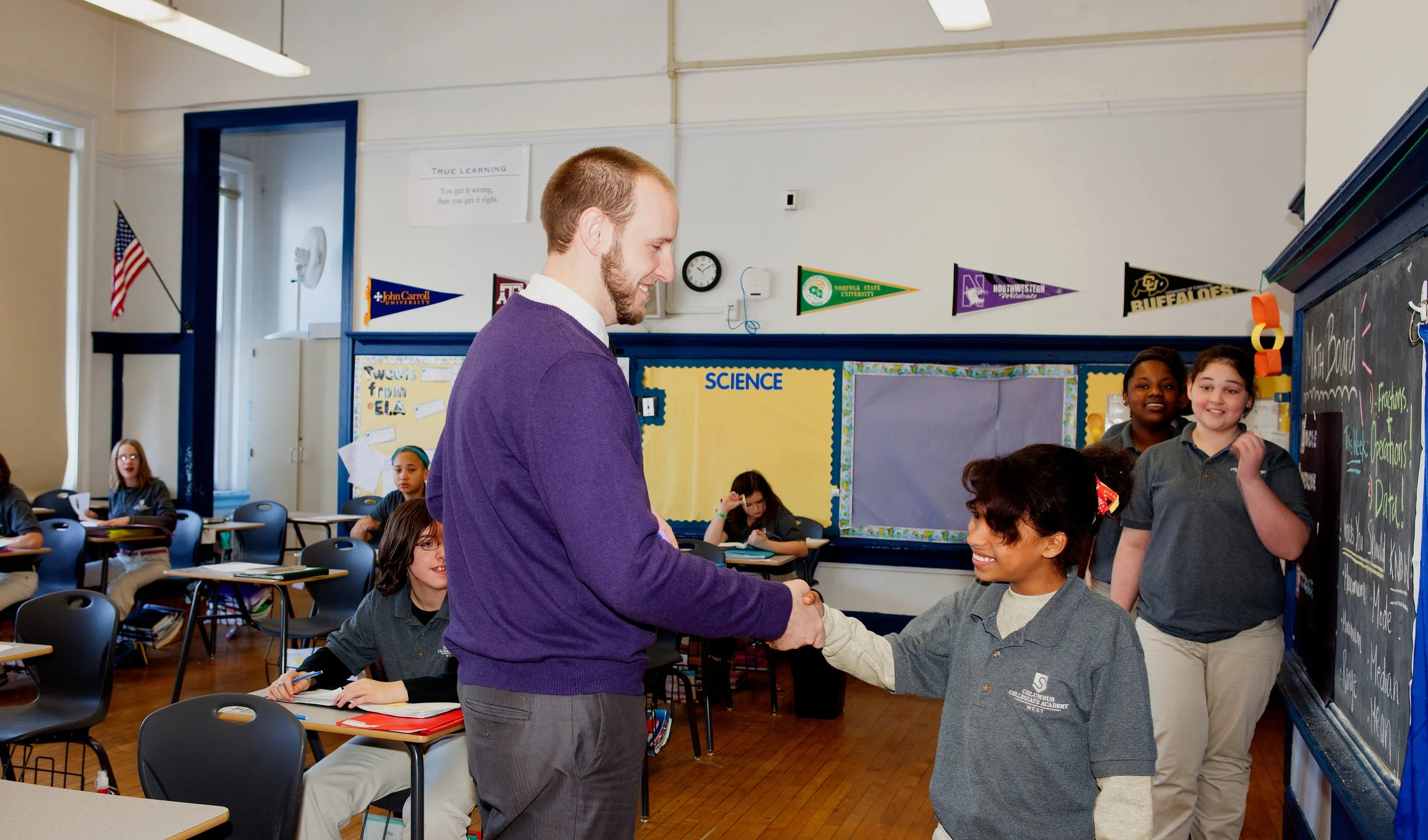 SPI-Photo-027_Teacher shaking hands_2017.jpg