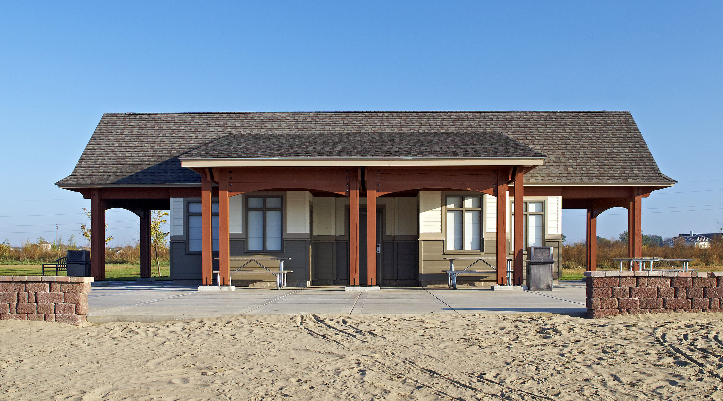 Beachside Building-01.jpg